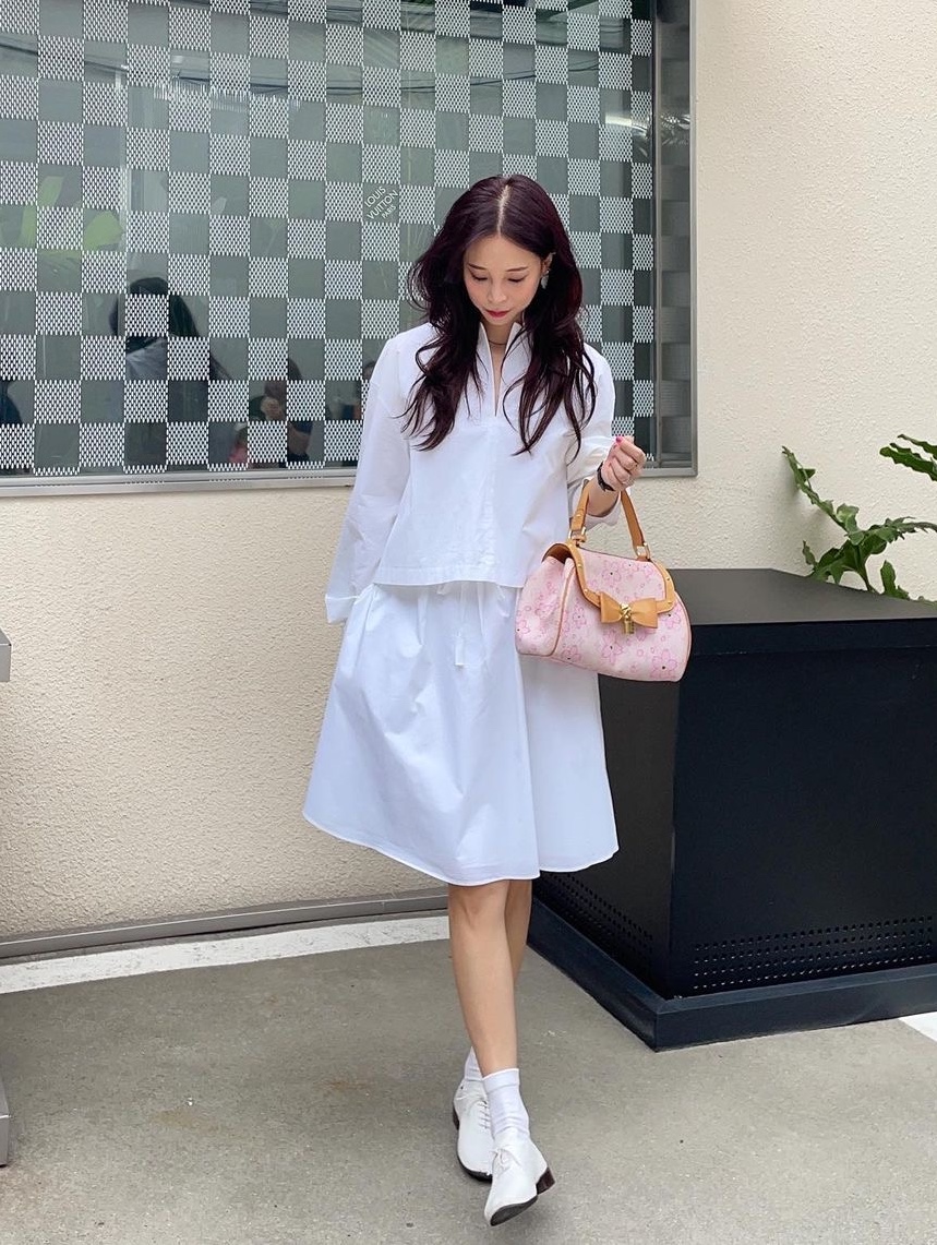 Leha Women Freya Gathered Cotton Poplin Shirts White 착용 스타일 - 2