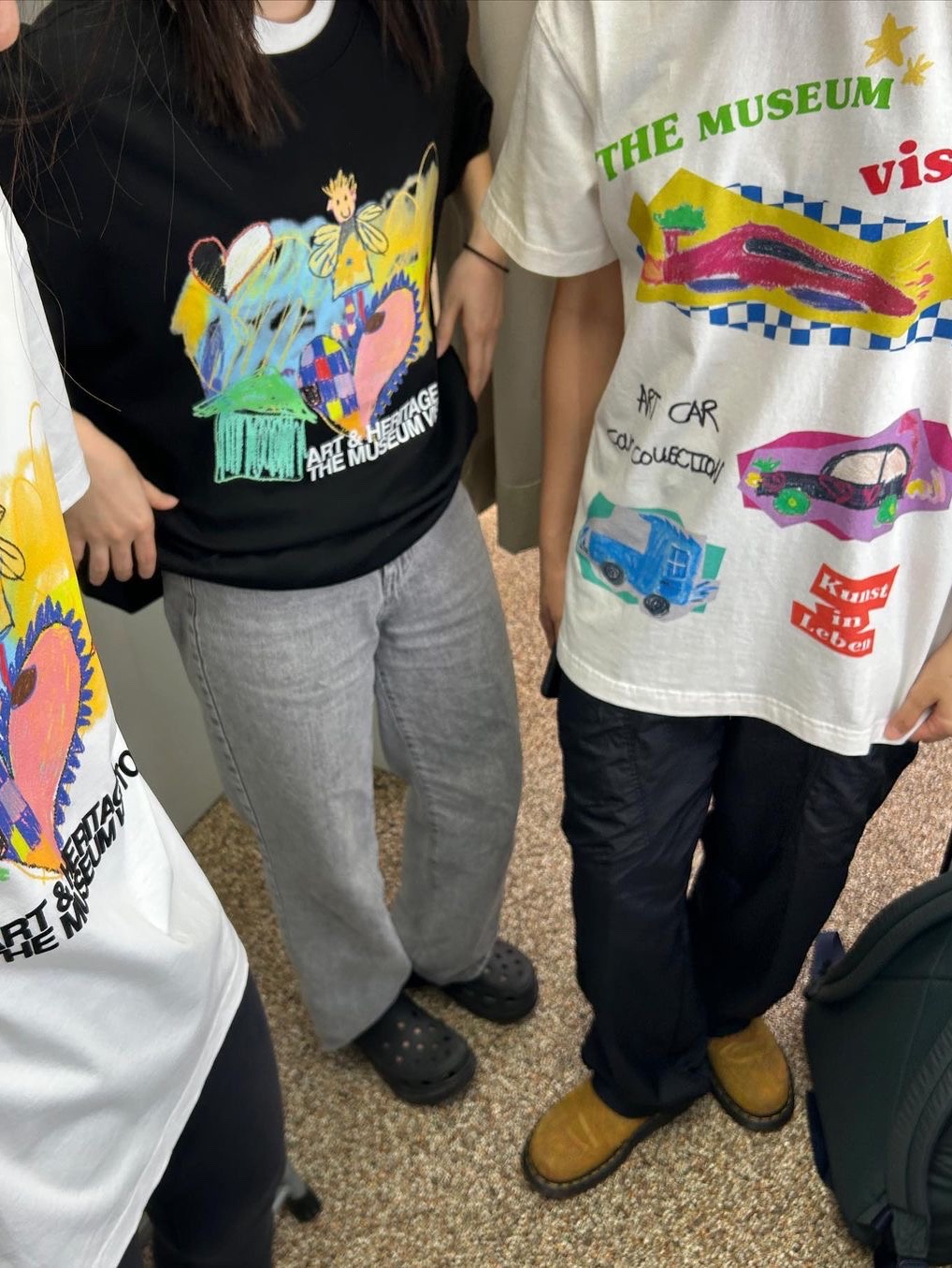 The Museum Visitor Car Drawing Vintage Washed T-Shirts Off White 착용 스타일 - 1