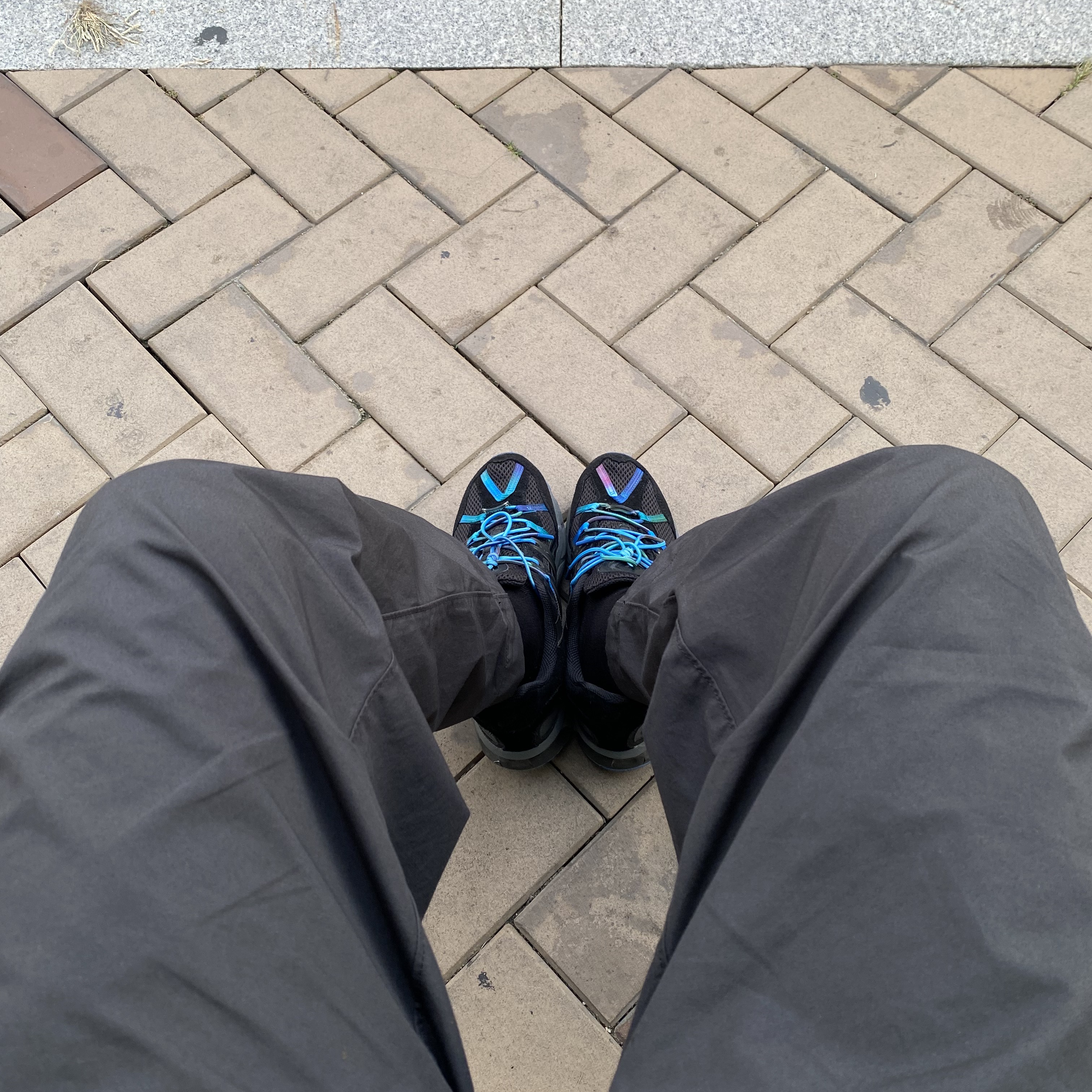 Asics x A.P.C. Gel-Sonoma 15-50 Black 착용 스타일 - 2