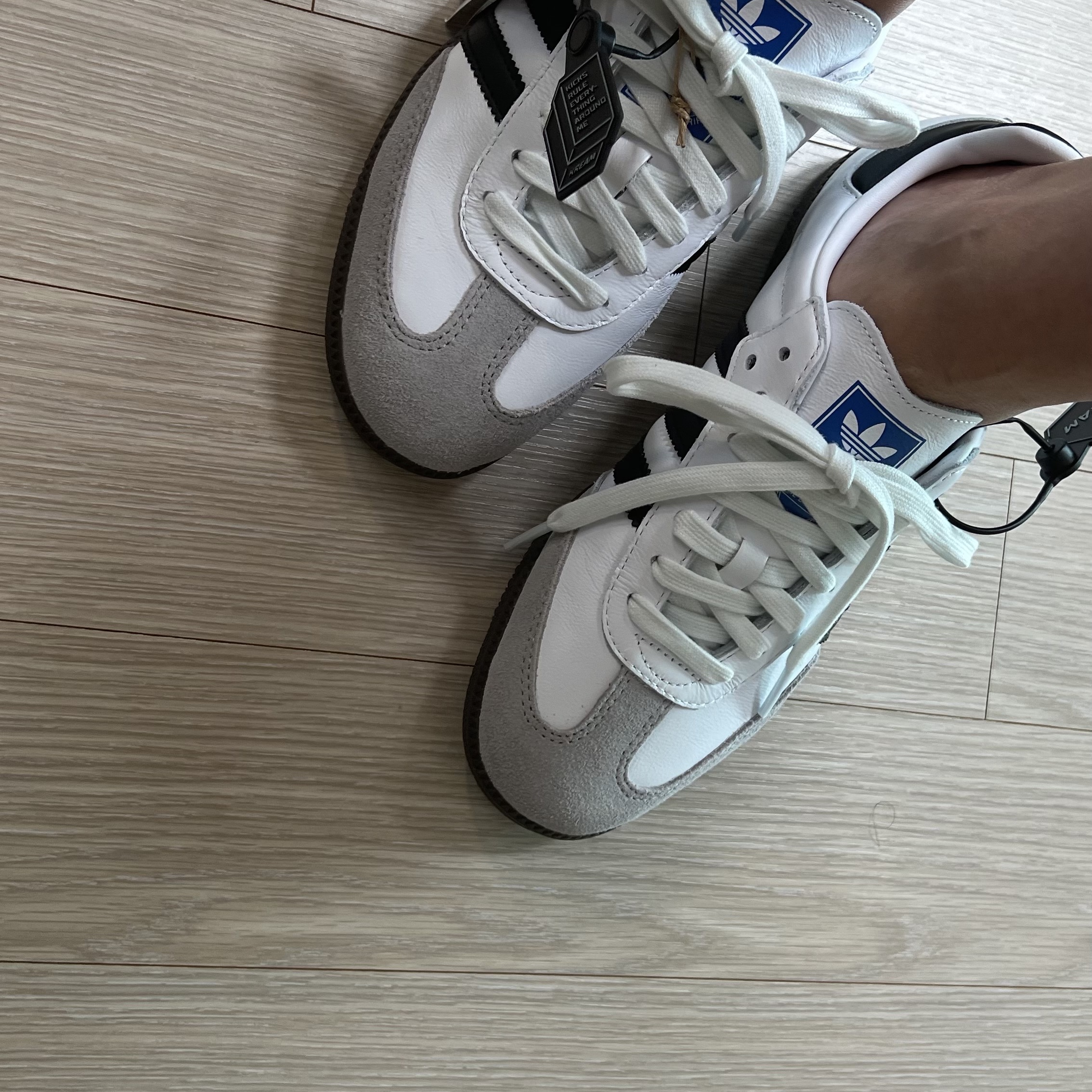 Adidas Samba OG Cloud White 착용 스타일 - 3