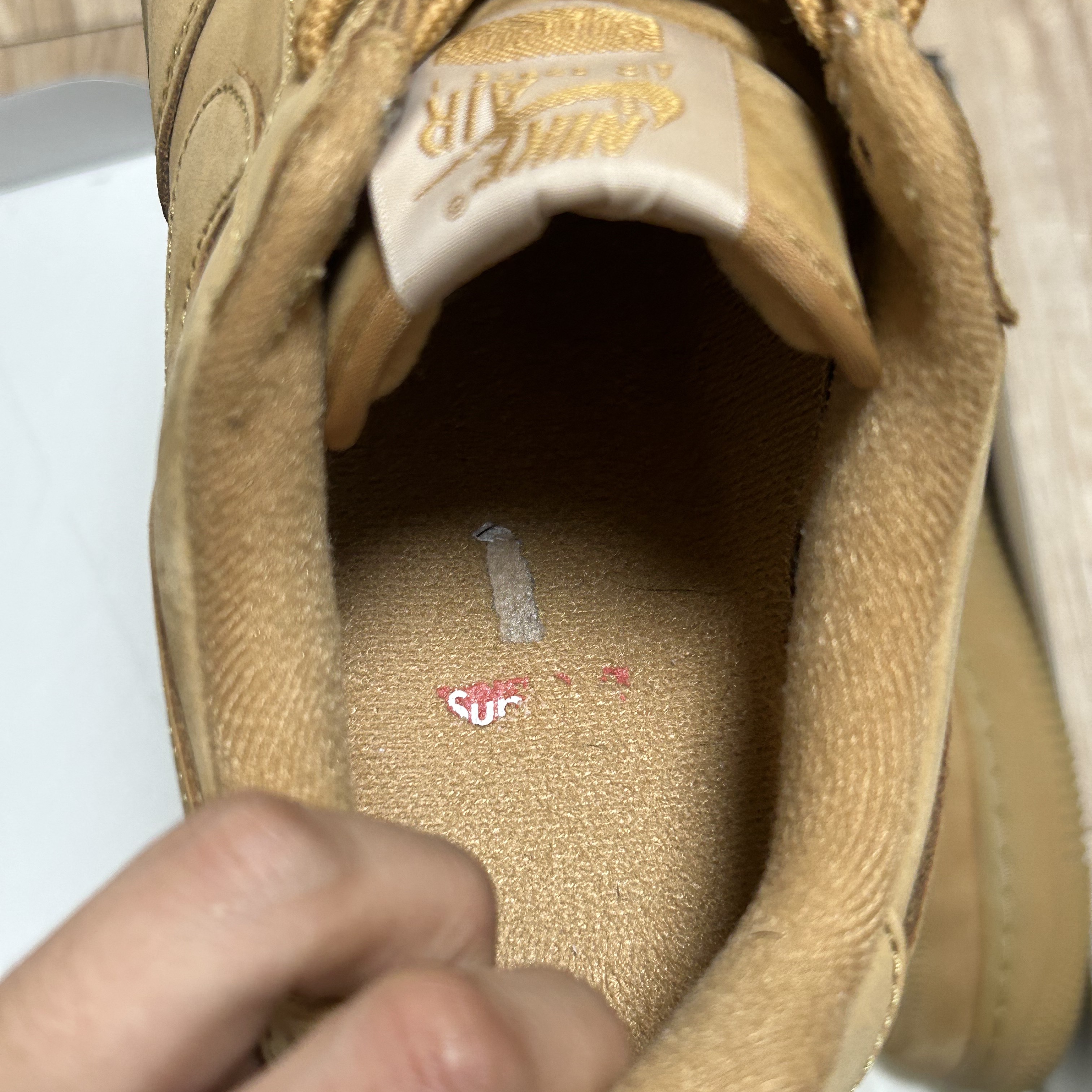 Nike x Supreme Air Force 1 Low Flax 착용 스타일 - 2