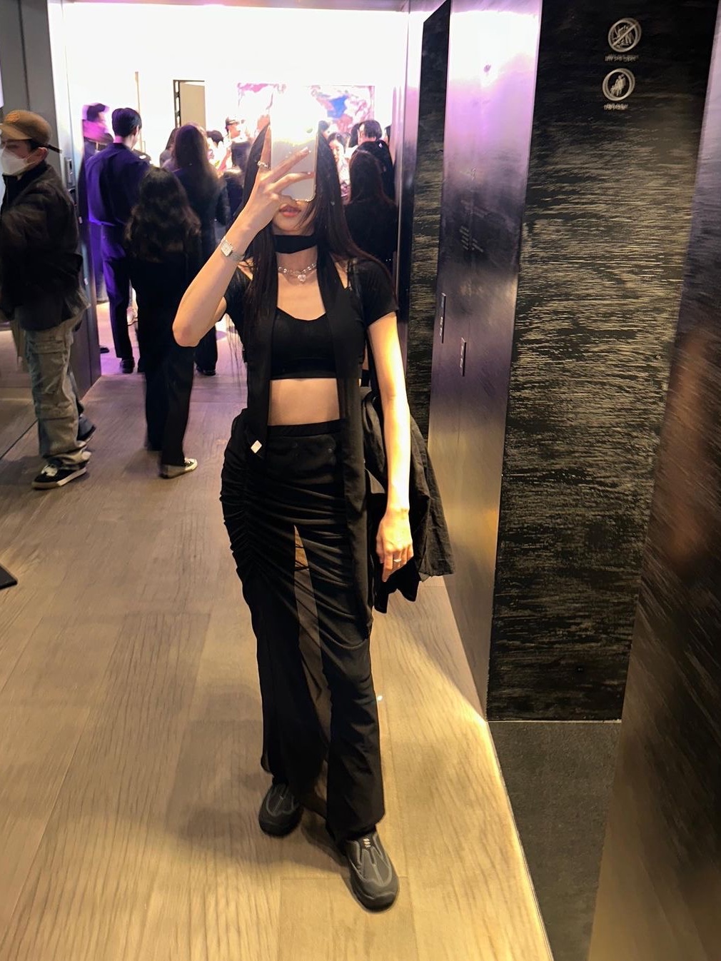 Leha Women Sheer Layering DrapEd Skirt Black 착용 스타일