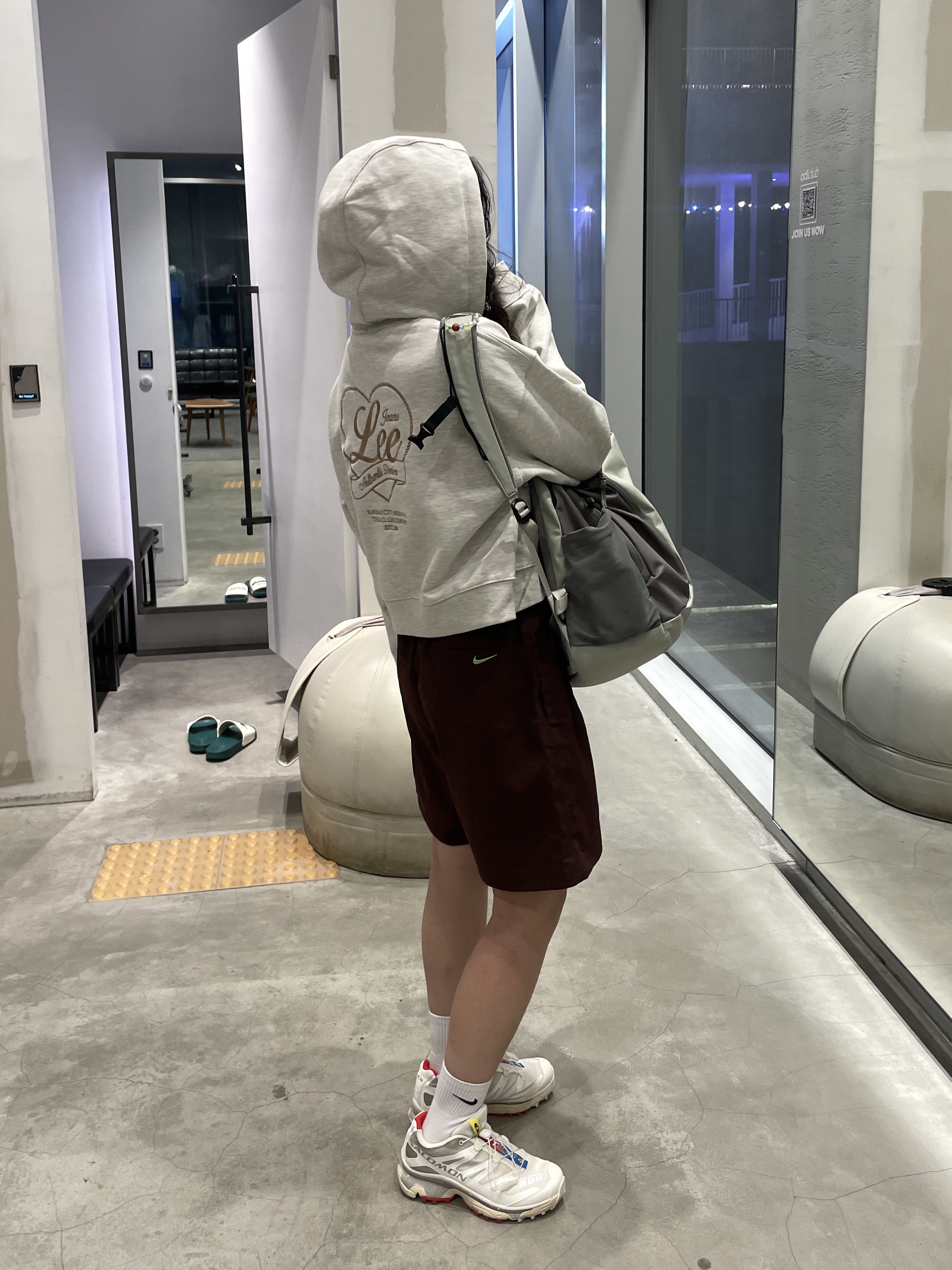 Salomon XT-4 Vanilla Ice, Arc'teryx Mantis 26 Backpack Habitat Forage 착용 스타일