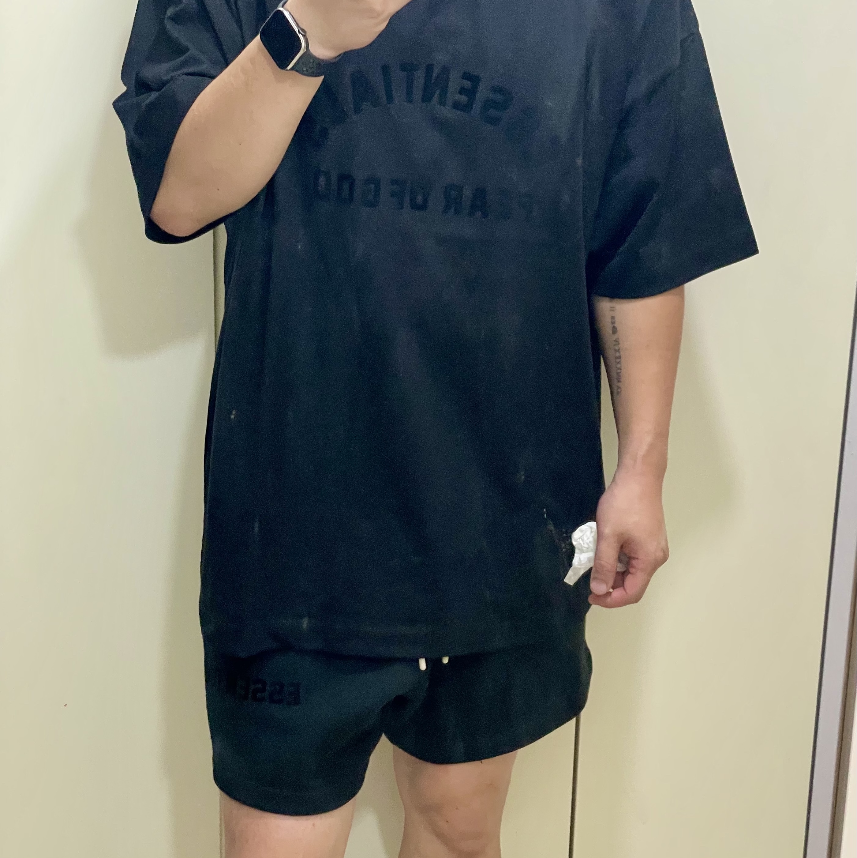 Essentials The Black Collection T-Shirt Black - 23SS 착용 스타일