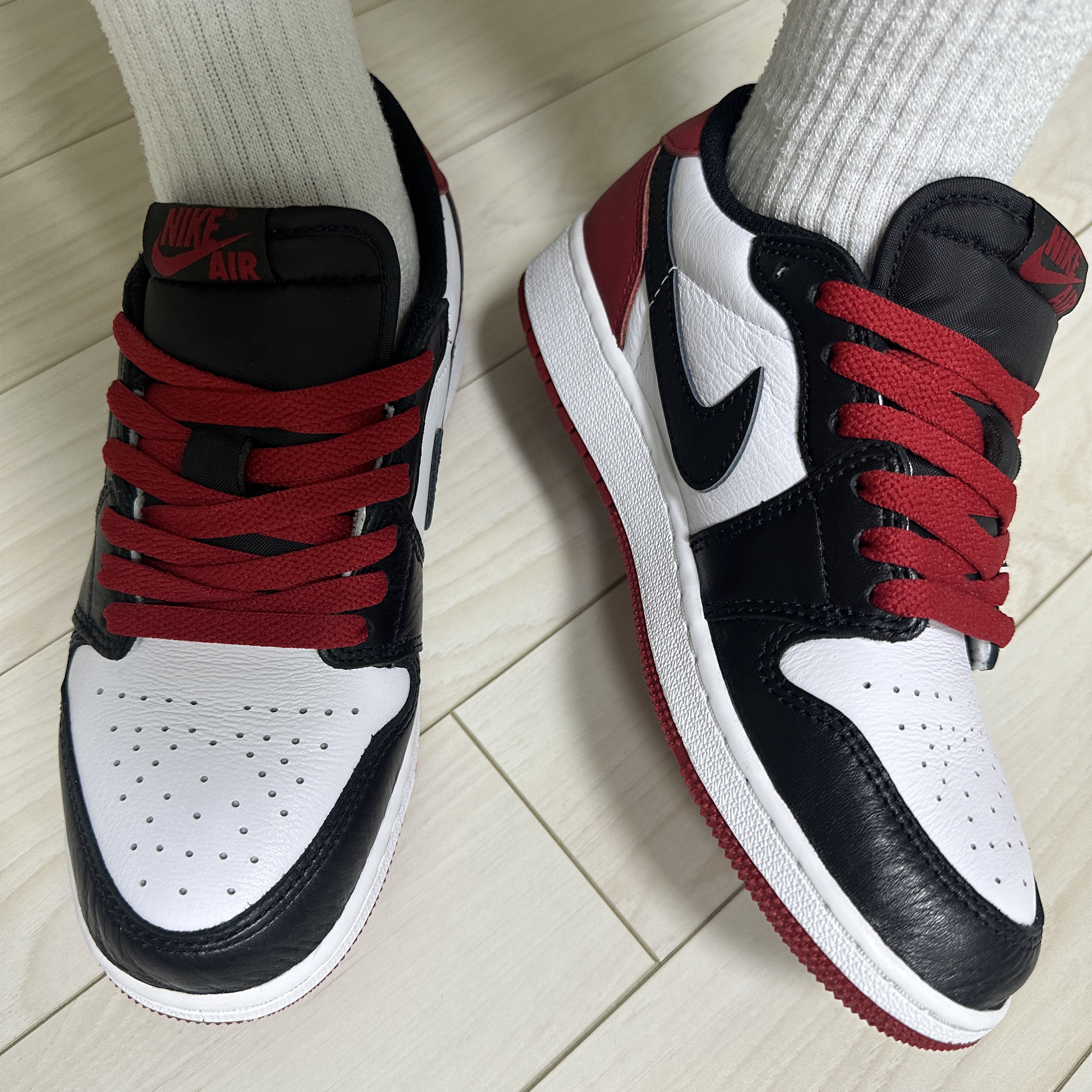 (GS) Jordan 1 Retro Low OG Black Toe 착용 스타일 - 1