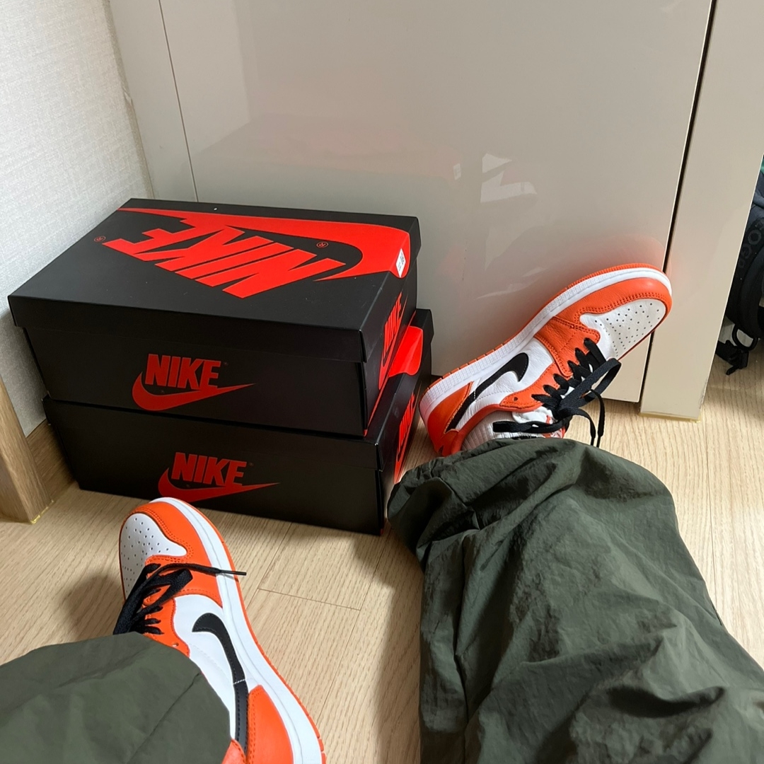 Jordan 1 Low OG Starfish 착용 스타일