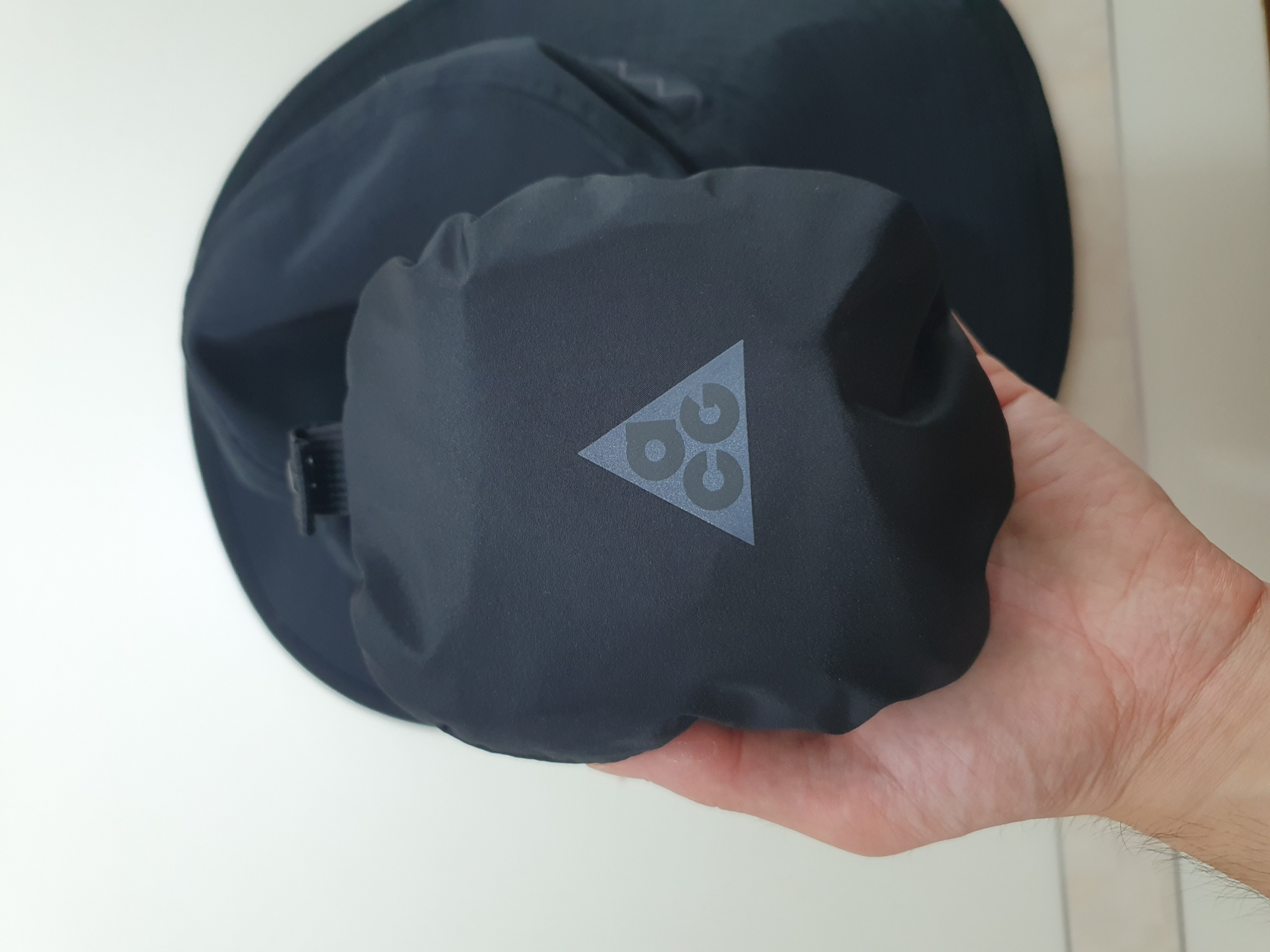 Nike ACG Apex Bucket Hat Black, Nike NRG ACG Bucket Black Anthracite 착용 스타일 - 4