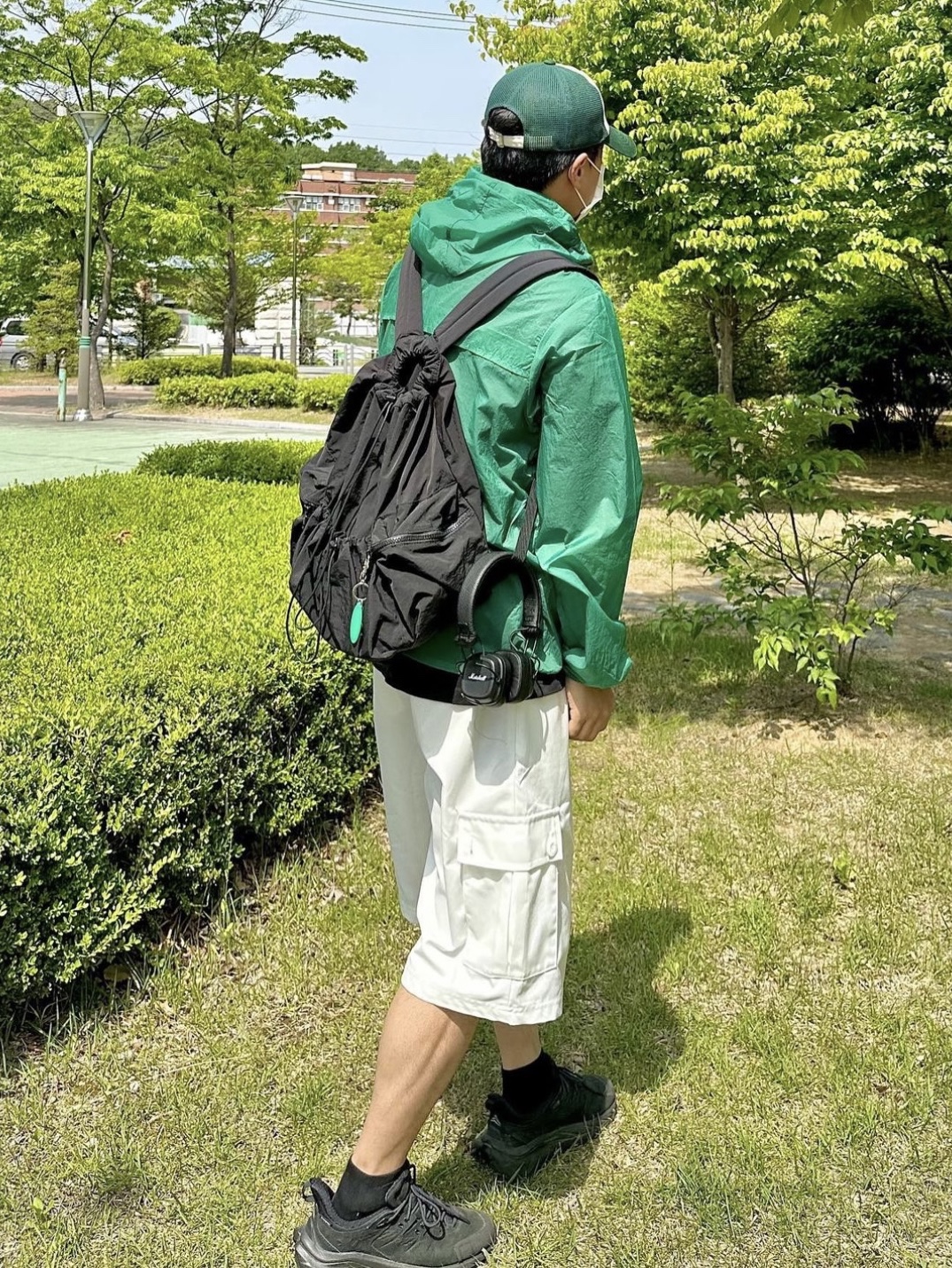 Hoka Kaha 2 Low Gore-Tex Black 착용 스타일 - 2