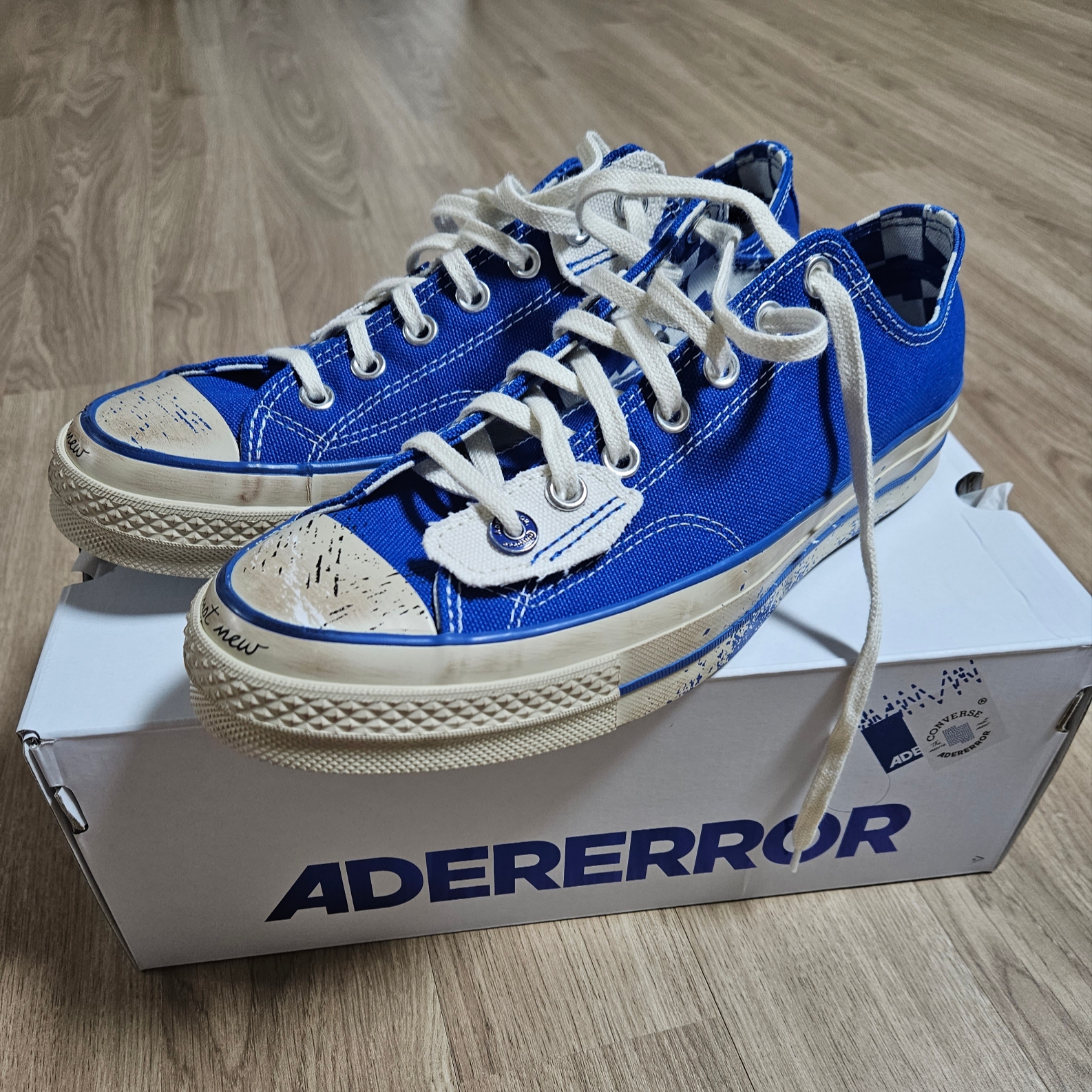 Converse x Ader Error Chuck 70 Ox Imperial Blue 착용 스타일