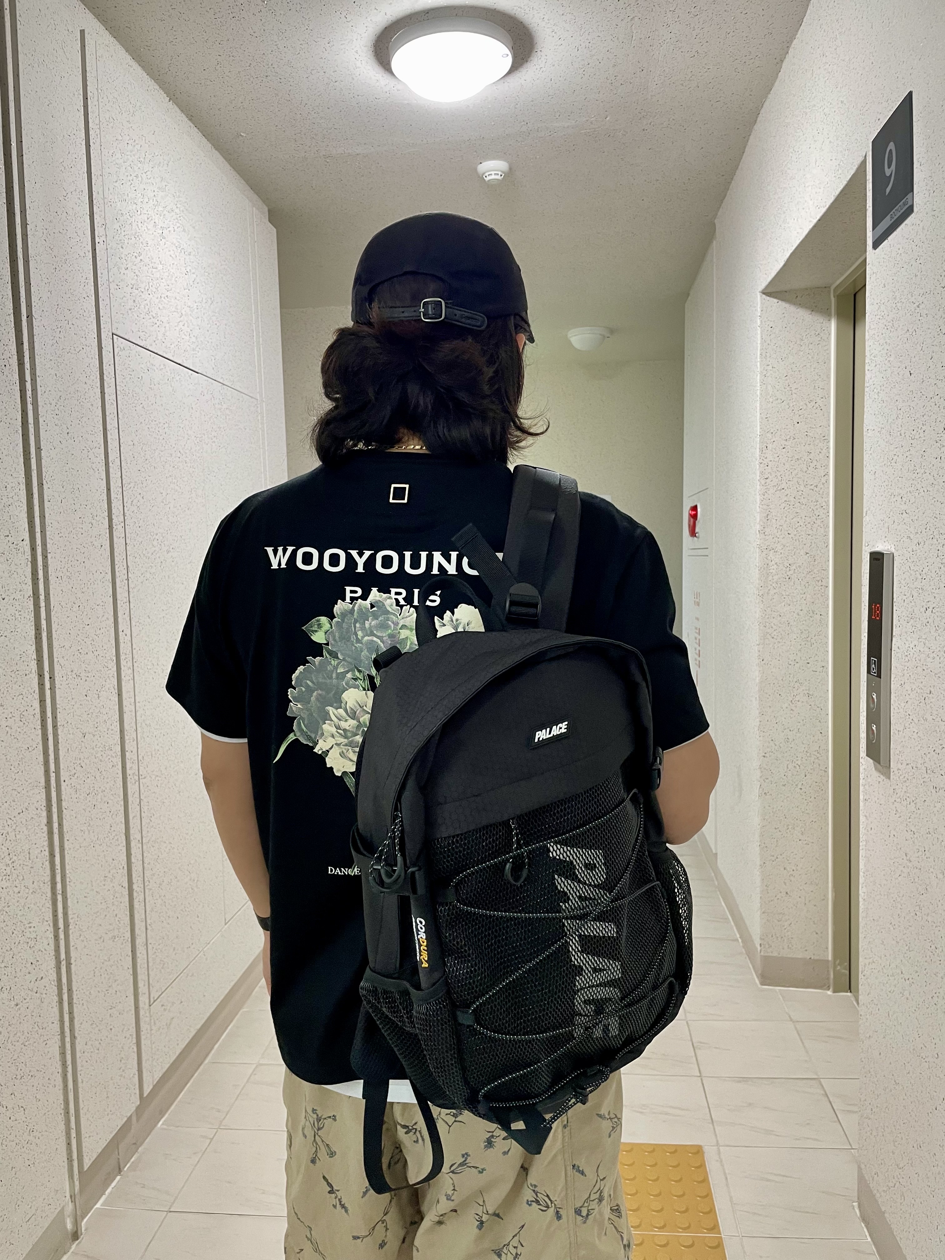Palace Cordura Eco Hex Ripstop Backpack Black - 23FW, Wooyoungmi Flower Print Back Logo T-Shirt Black - 21SS 착용 스타일