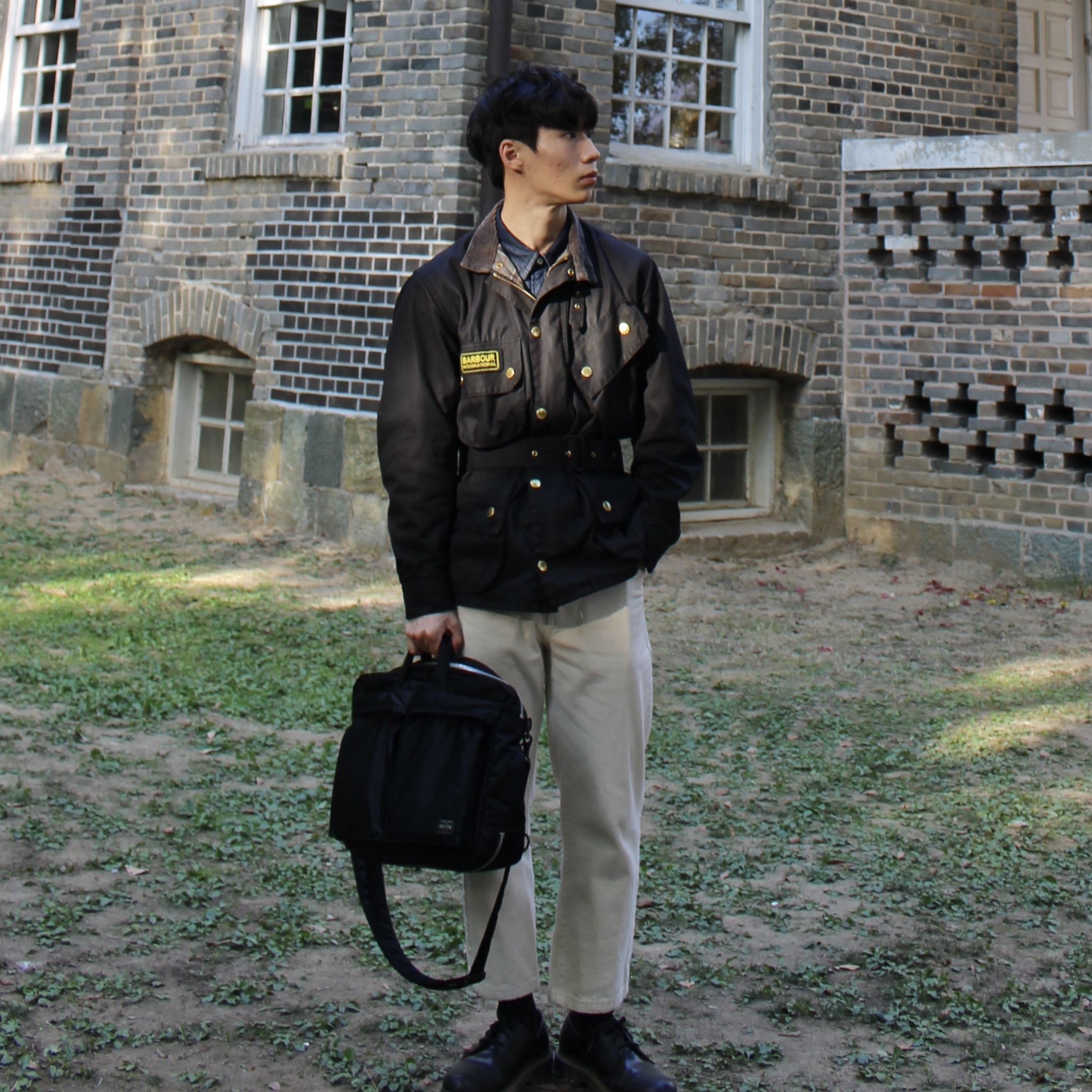 Barbour International Original Wax Jacket Black, Porter Tanker 3Way Briefcase Black 착용 스타일