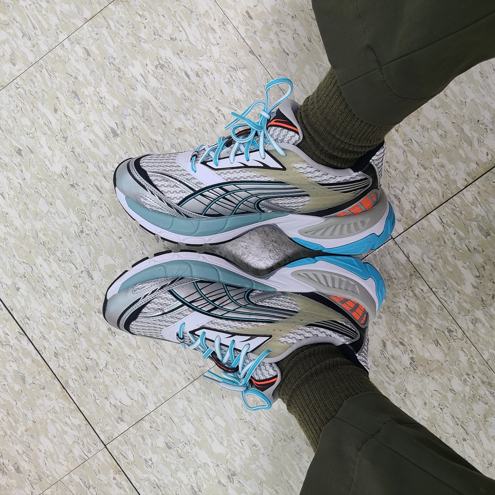Puma Velophasis Phased White Porcelain 착용 스타일 - 4