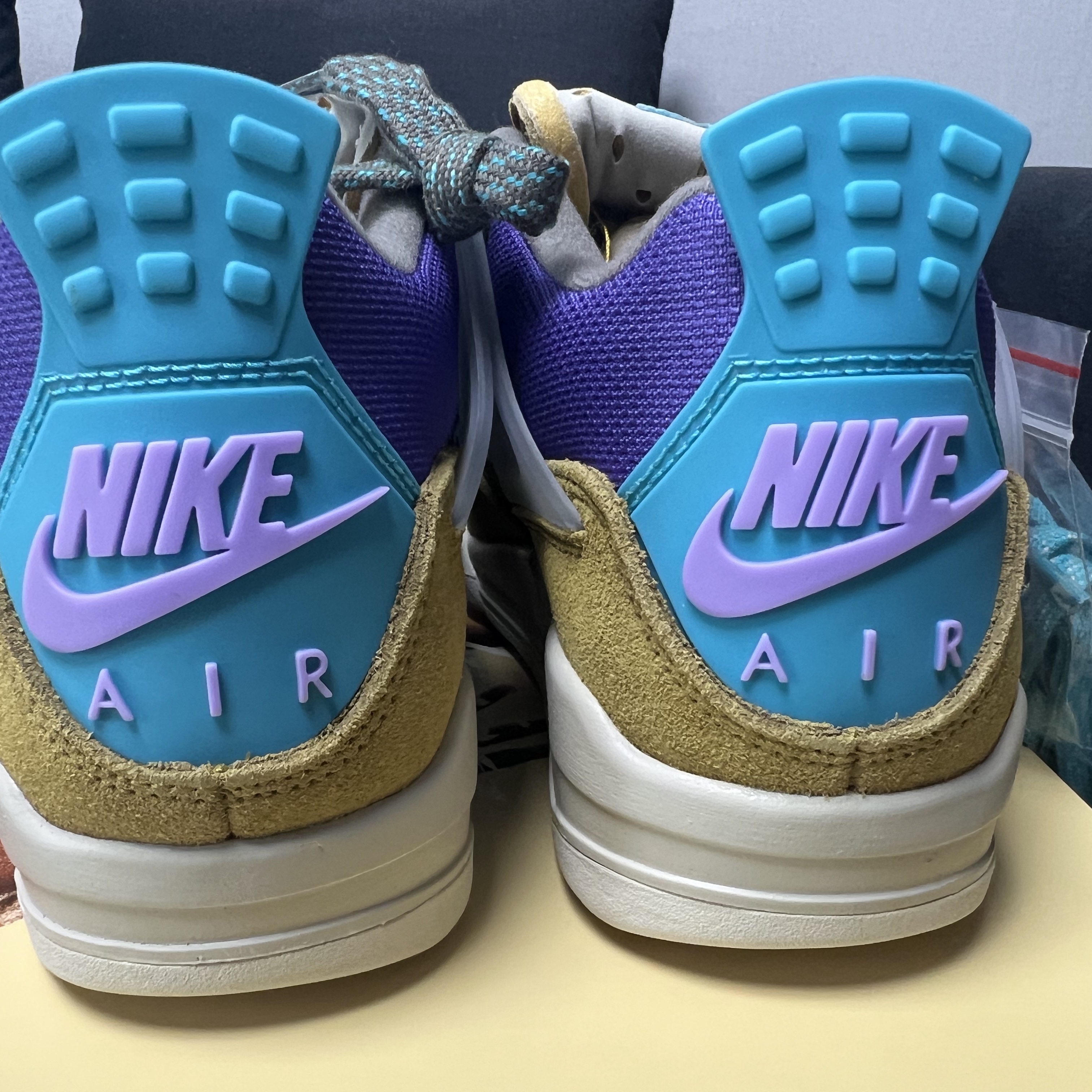 Jordan 4 x Union Retro SP Desert Moss 착용 스타일 - 3