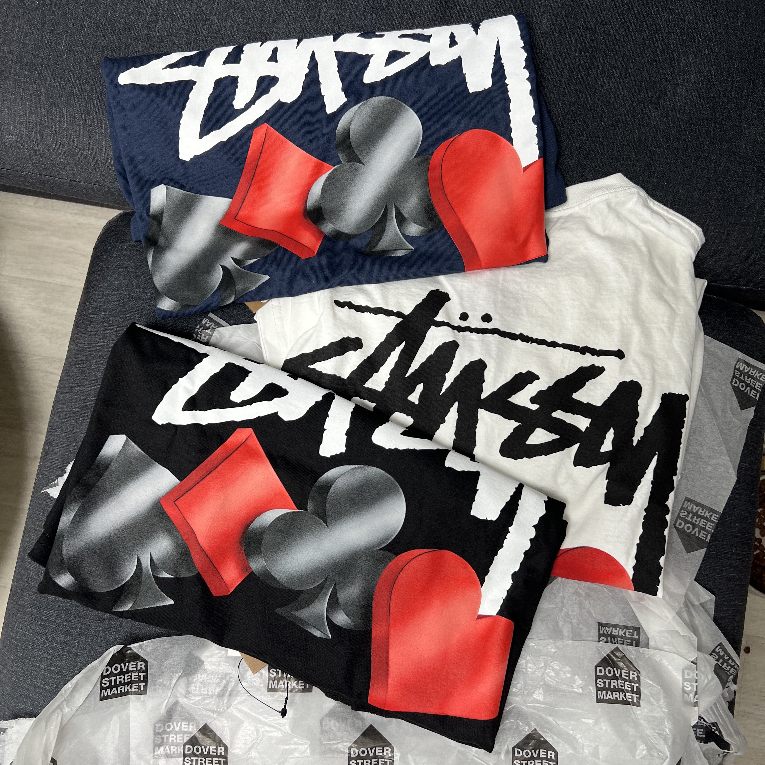 Stussy Suits T-Shirt White 착용 스타일