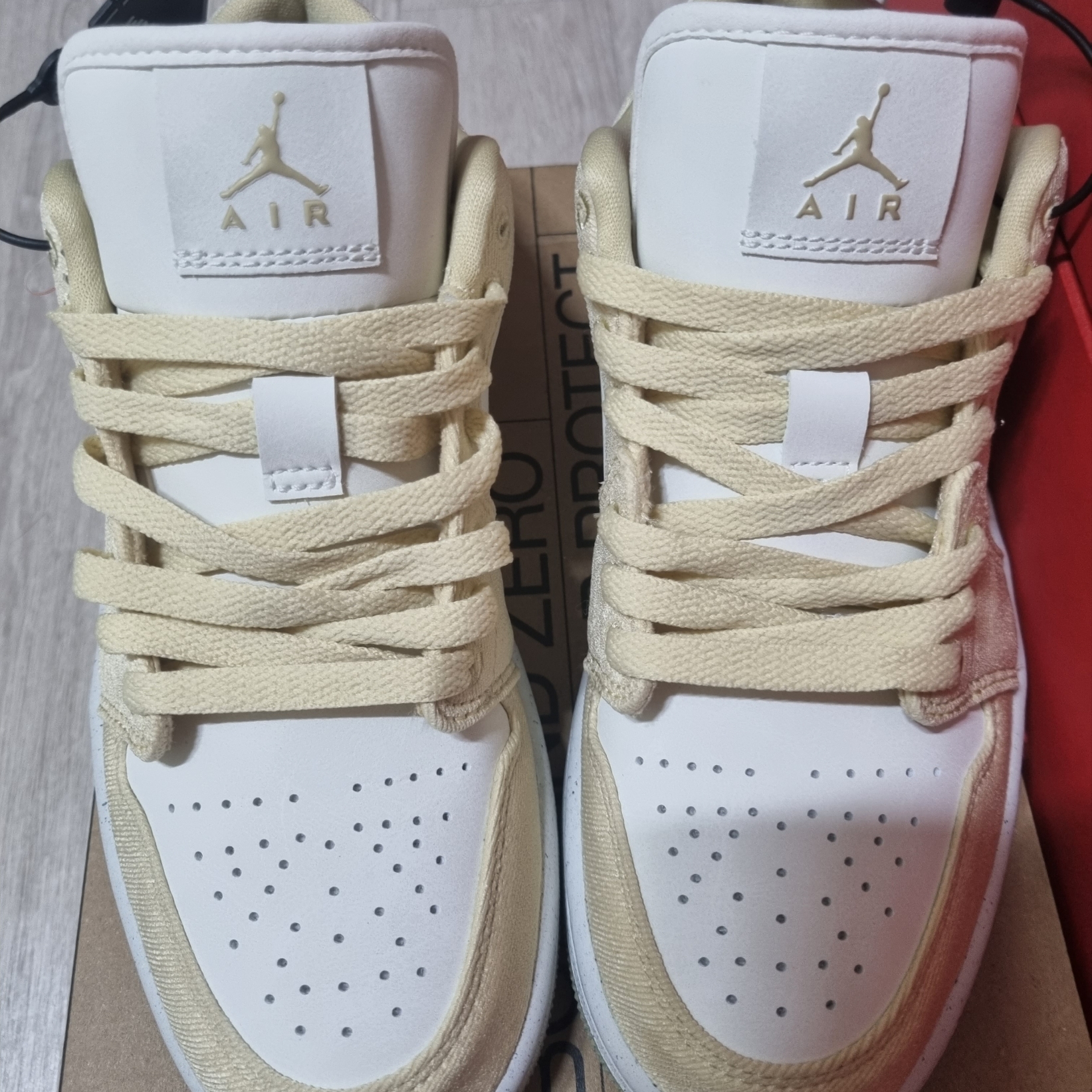 (W) Jordan 1 Low SE Team Gold Sail 착용 스타일 - 3