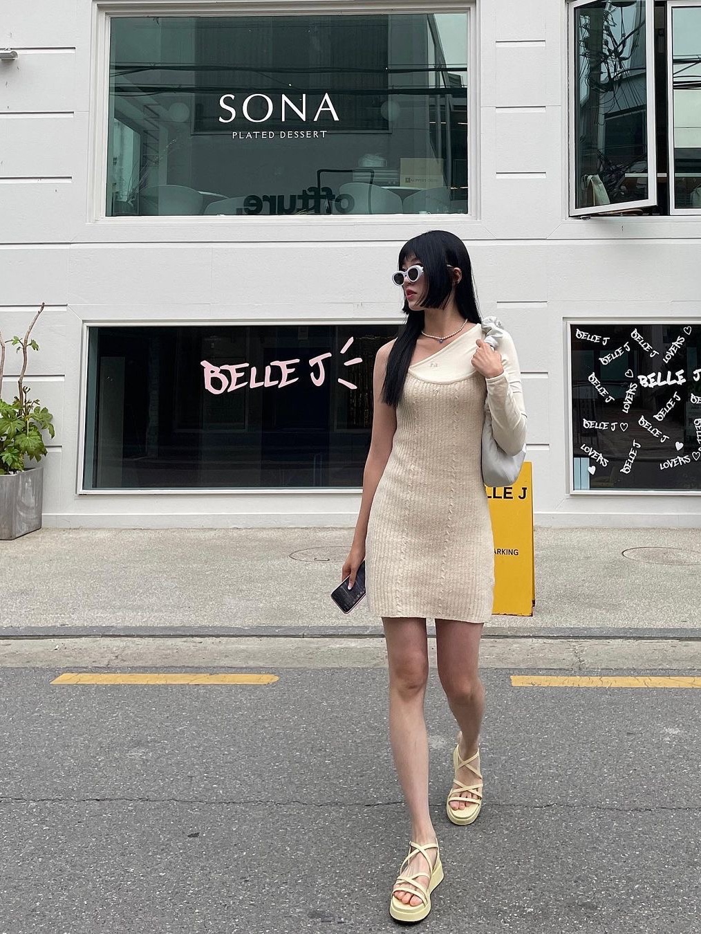 Porta Women Boucle Knit Dress Beige, Porta Women Boucle Knit Dress Sky Blue 착용 스타일 - 1