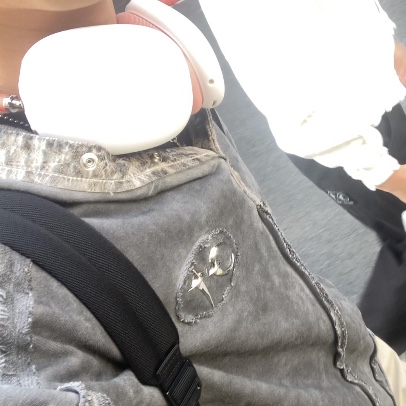Thug Club Sasin Hooded Sleeve Gray, Apple AirPods Max Lightning Pink (Korean Ver.) 착용 스타일