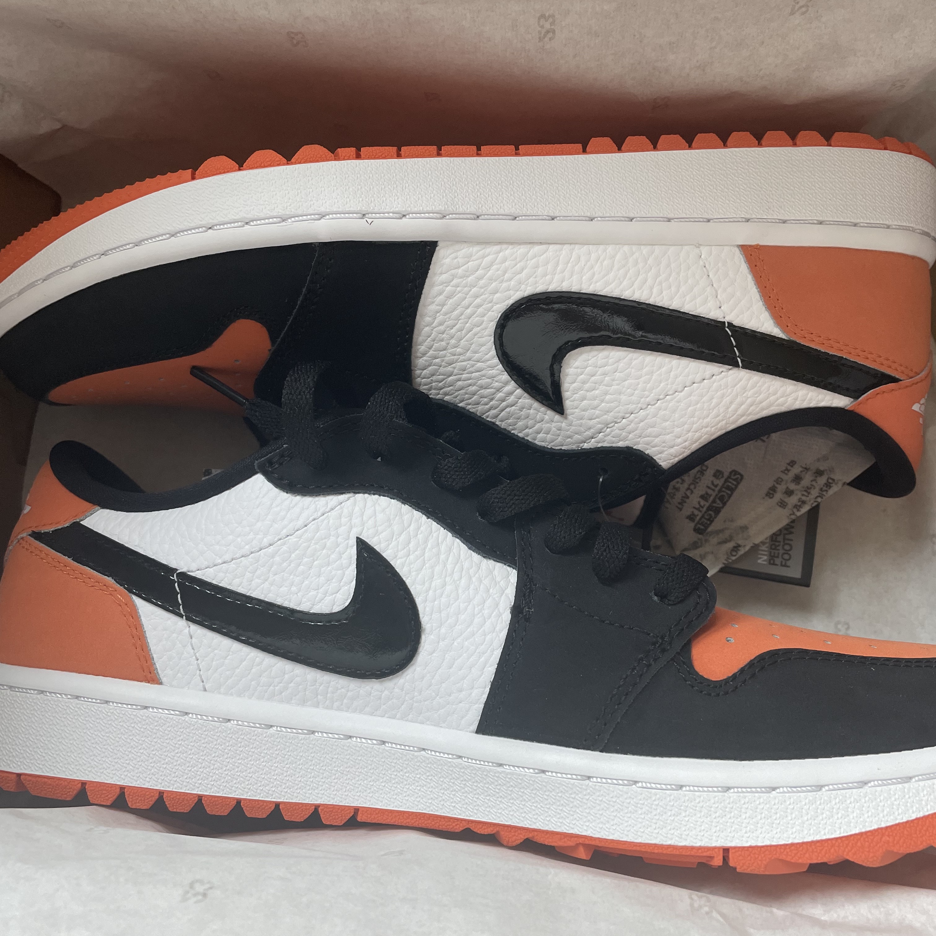 Jordan 1 Low Golf Starfish 착용 스타일