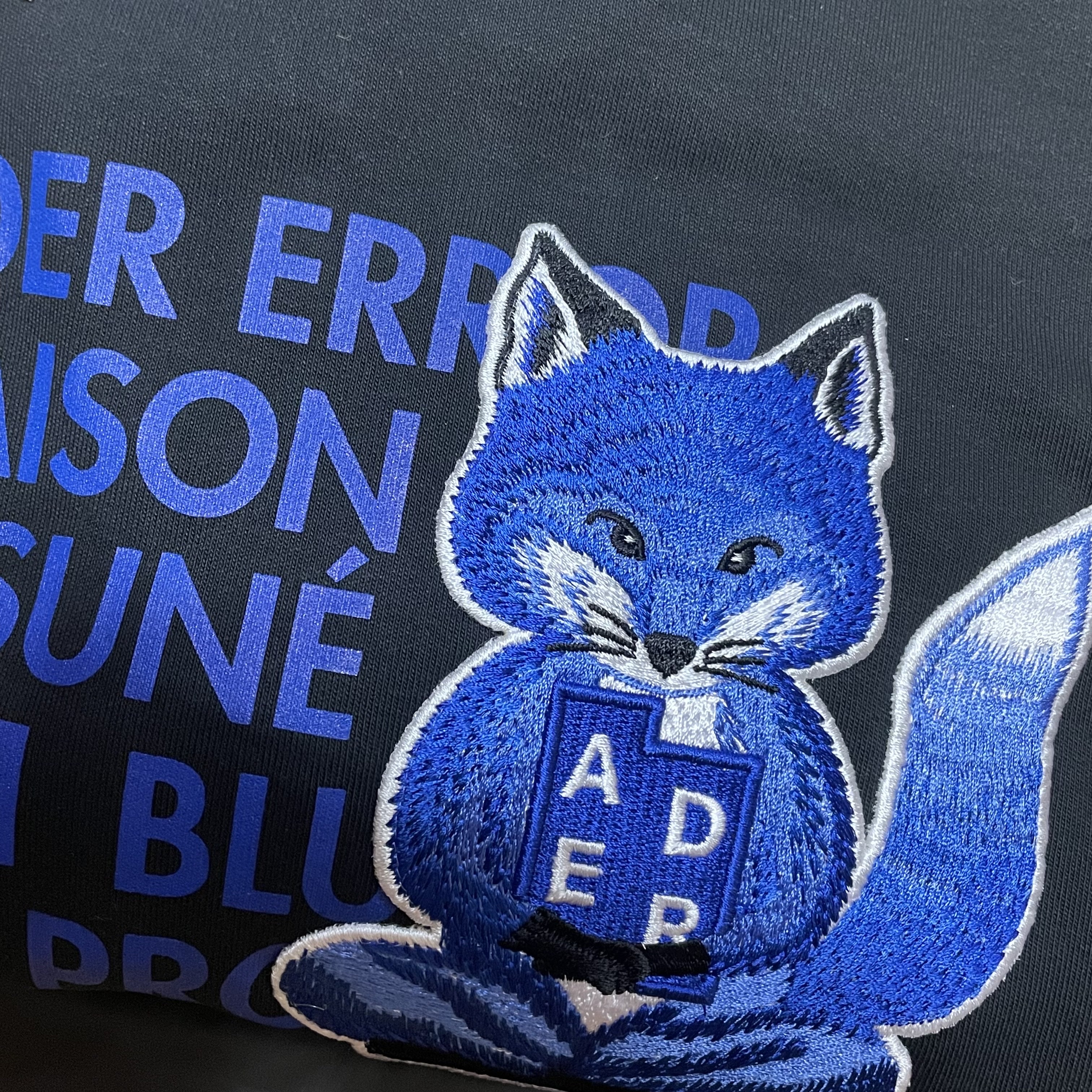 Maison Kitsune x Ader Error Meditation Fox T-Shirt Black 착용 스타일 - 2