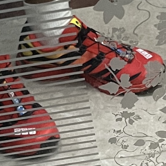 Salomon XT-4 Fiery Red Empire Yellow 착용 스타일 - 2