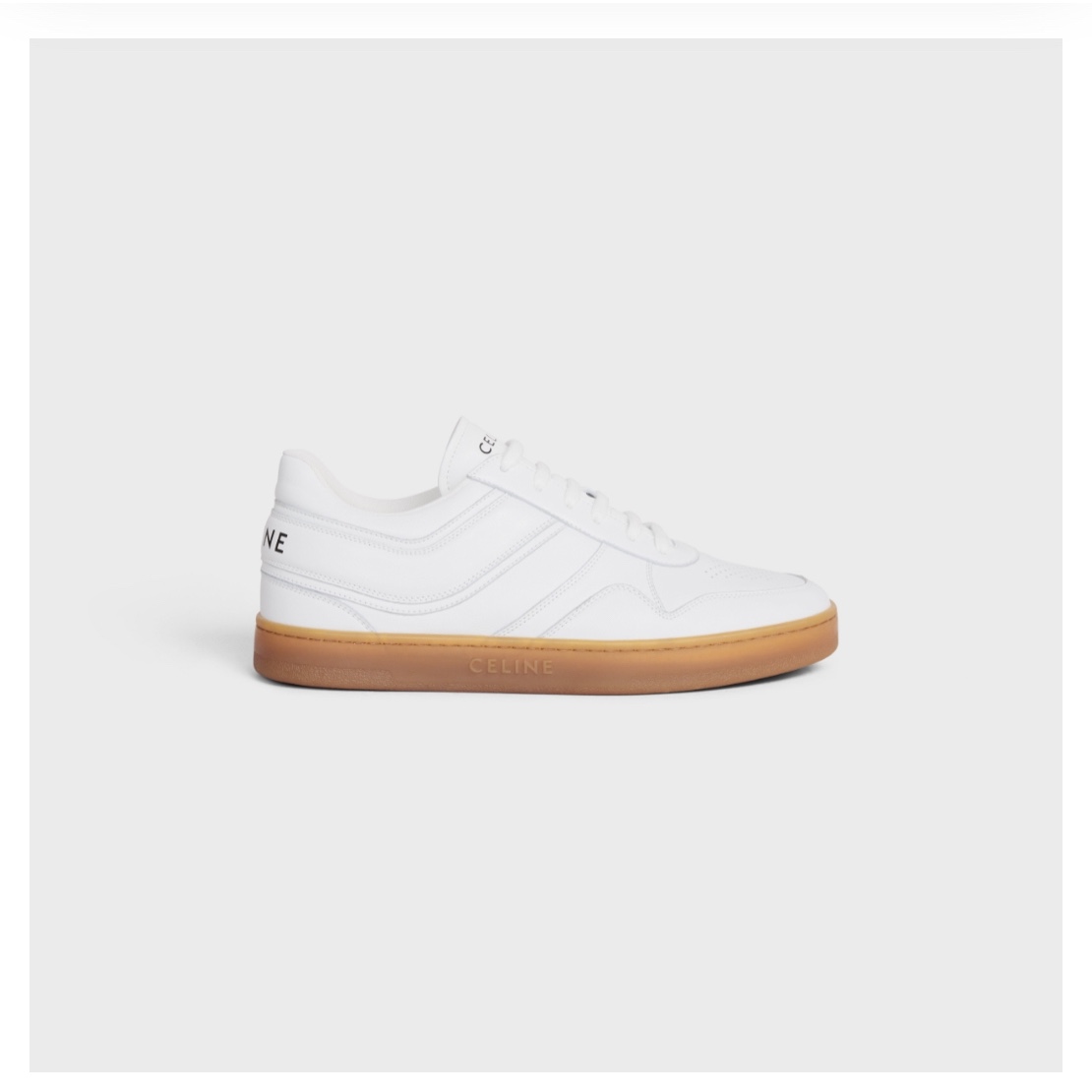 Celine Trainer Low Lace-Up Sneakers in Calfskin Optic White Beige 착용 스타일