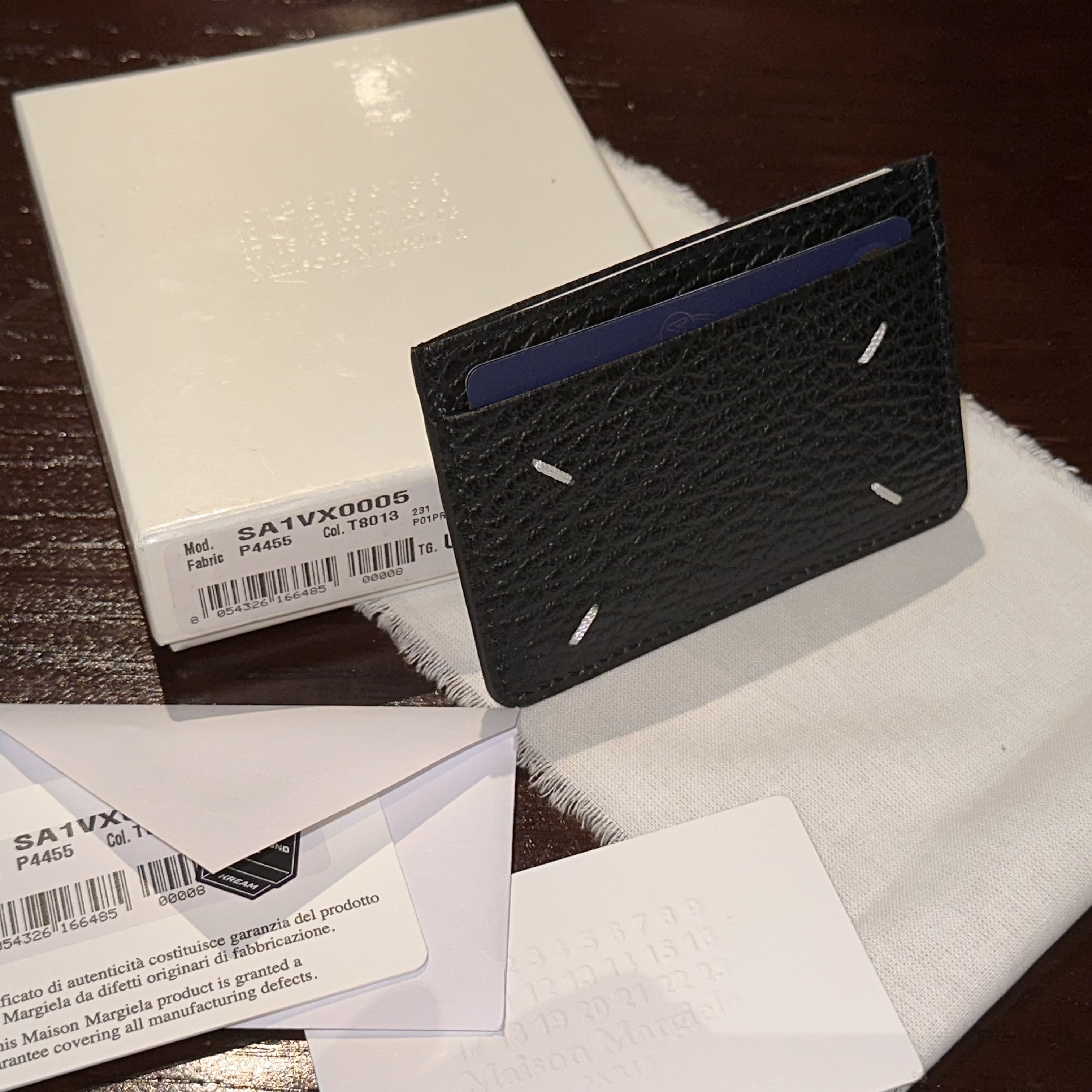 Maison Margiela Four Stitch Card Holder Black 착용 스타일
