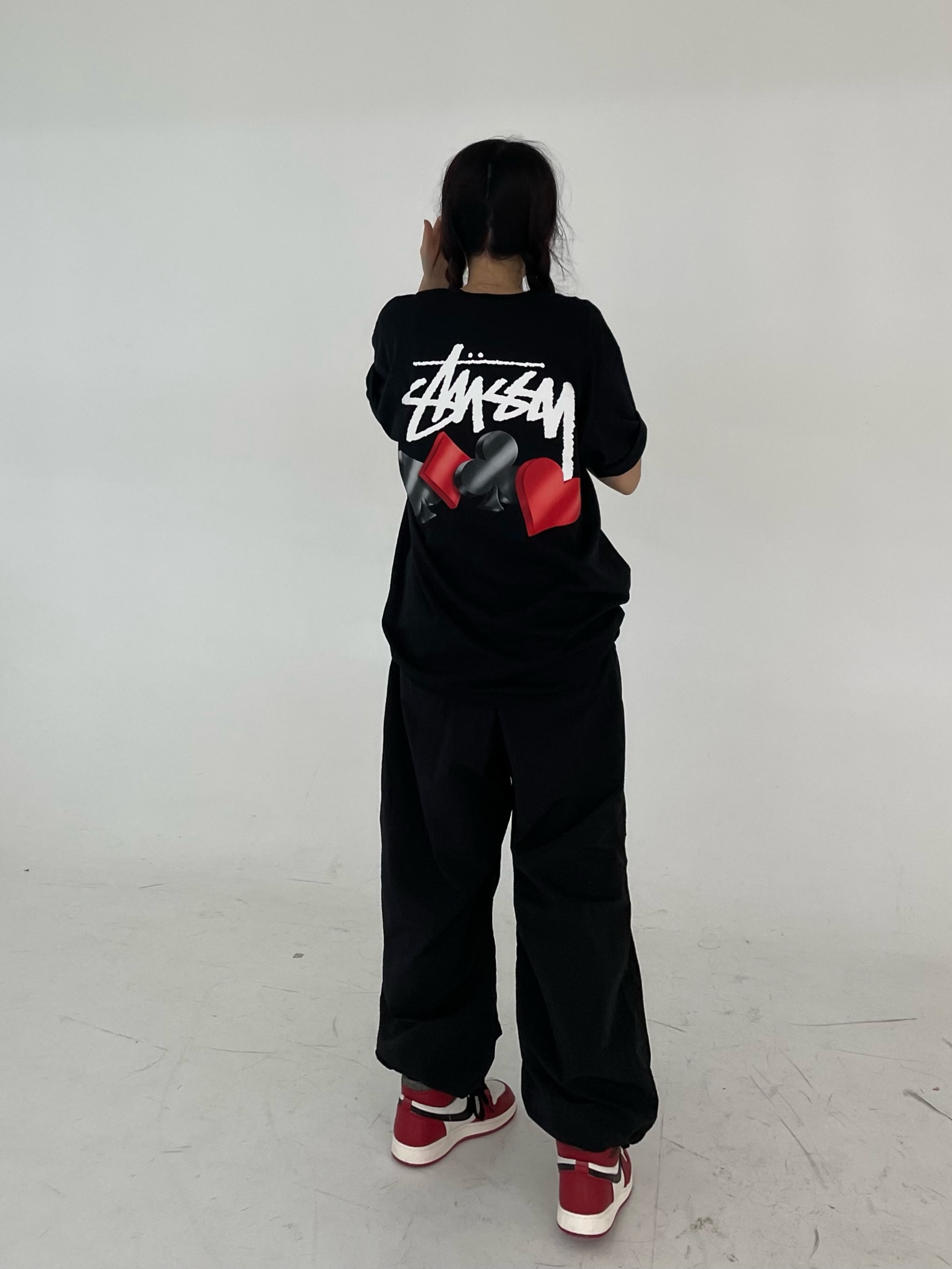 Stussy Suits T-Shirt Black, (GS) Jordan 1 Retro High OG Chicago 2022 착용 스타일 - 3