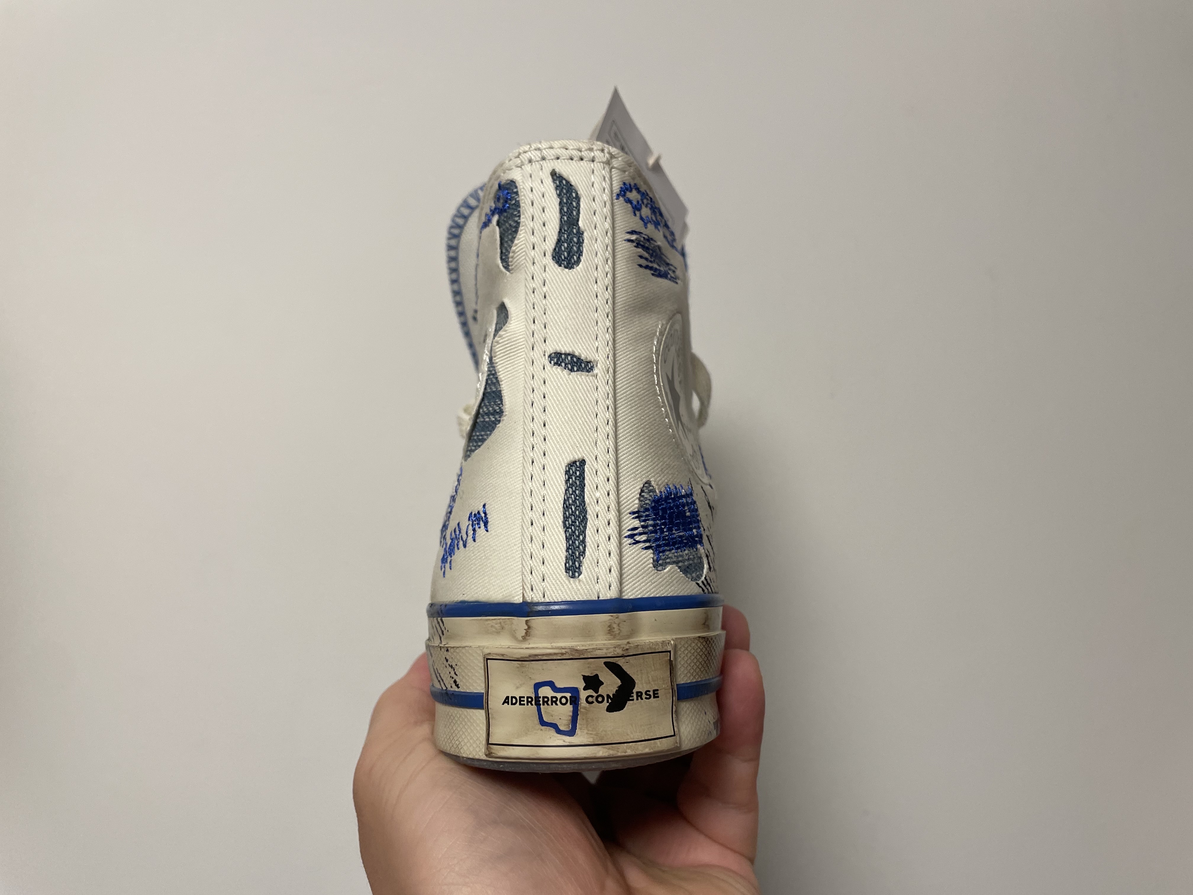 Converse x Ader Error Chuck 70 High White 착용 스타일 - 4