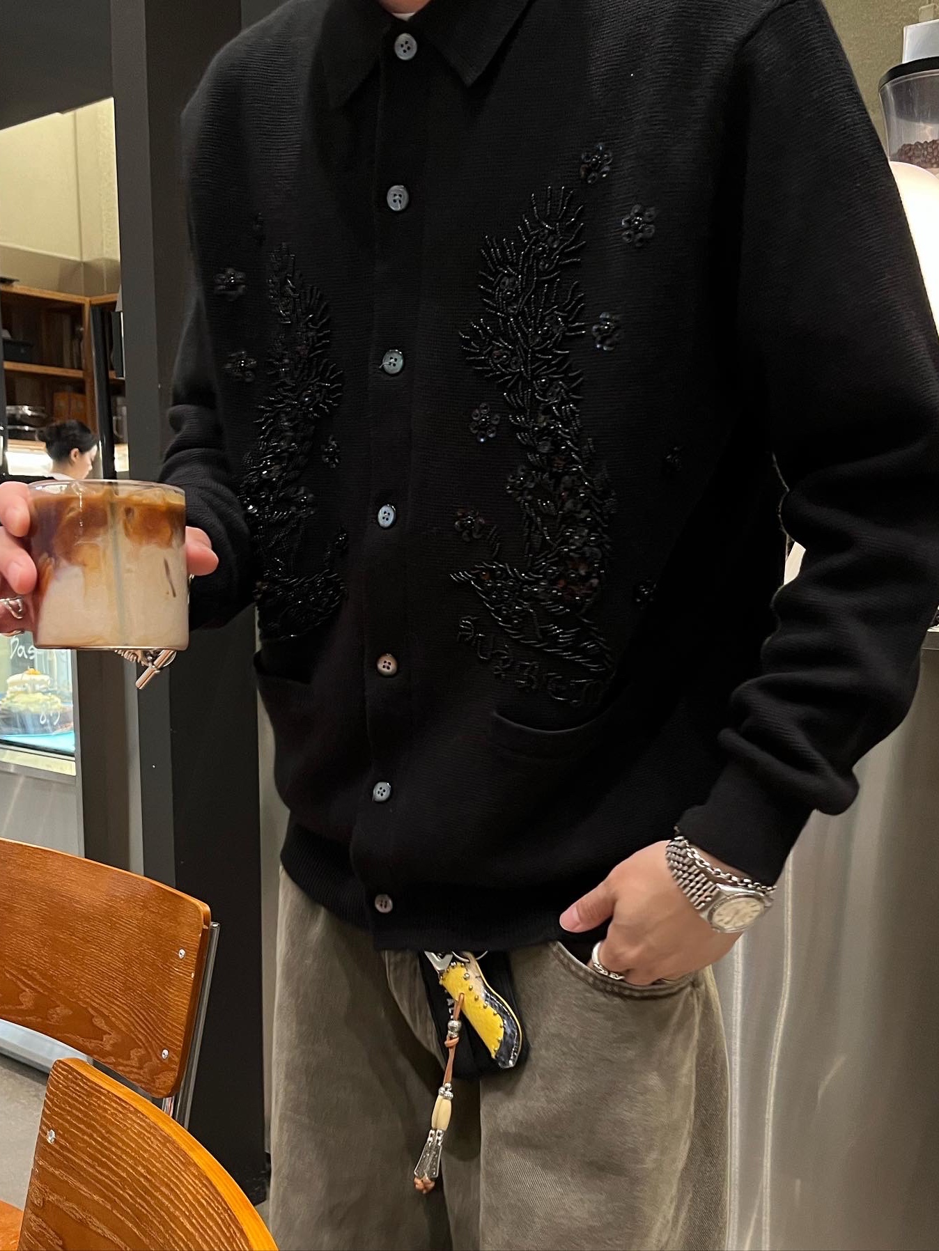 Supreme Beaded Applique Cardigan Black - 23SS 착용 스타일 - 1