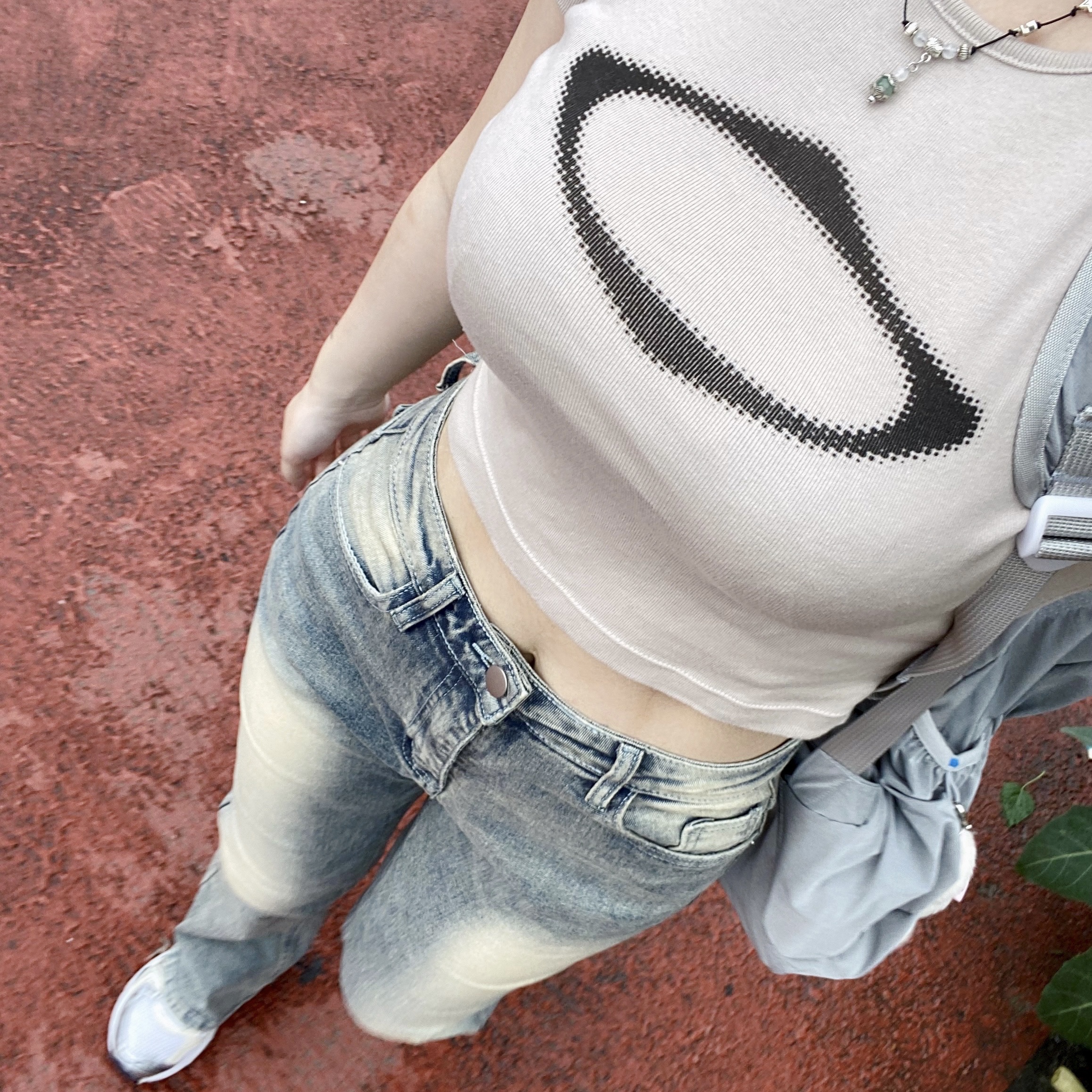 (W) Mischief Rhombus Blur T-Shirt Mini Light Beige, (W) Asics Gel-Kayano 14 White Midnight 착용 스타일
