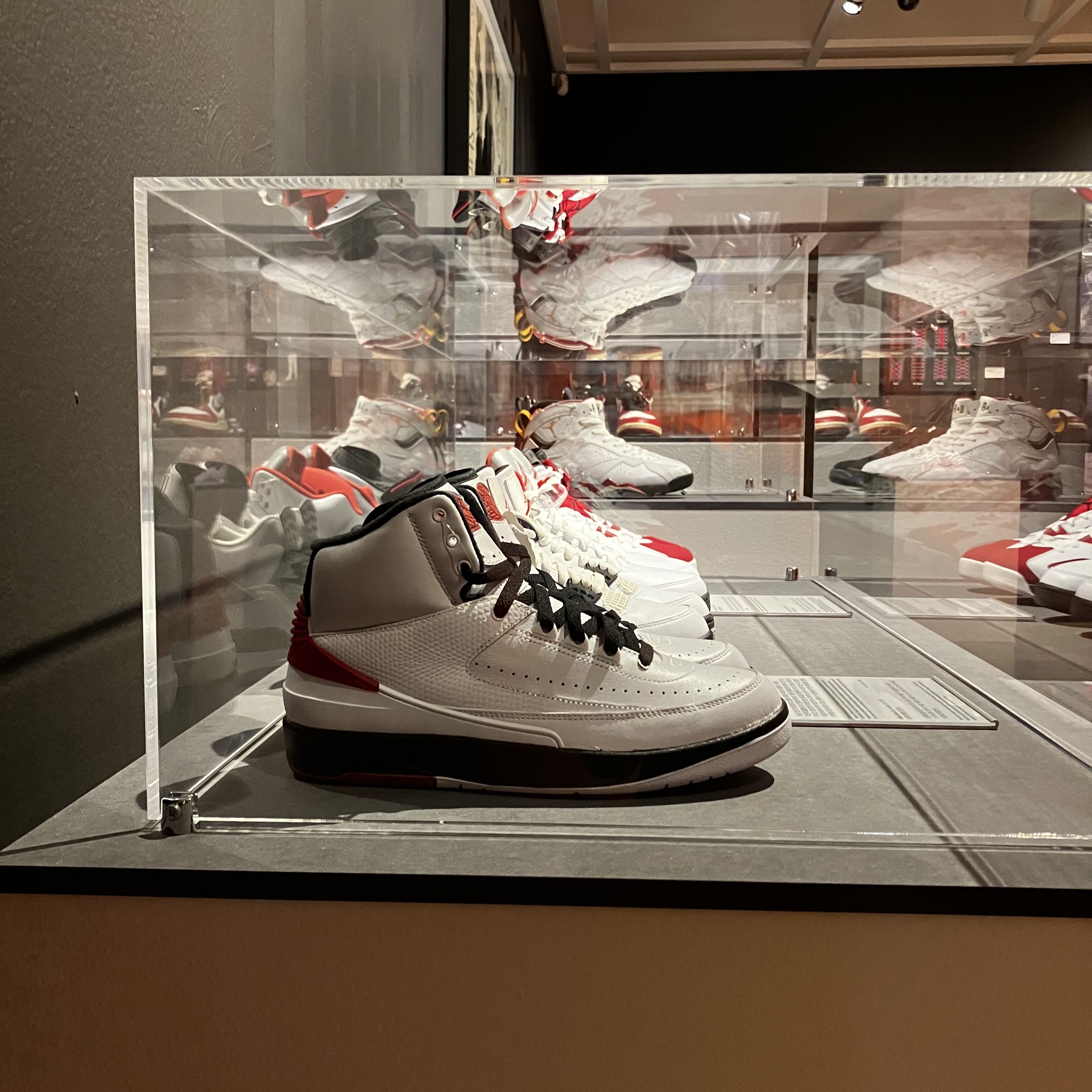 Jordan 1 Retro High OG Chicago 2022, Porter Tanker Shoulder Bag S Black 착용 스타일 - 2