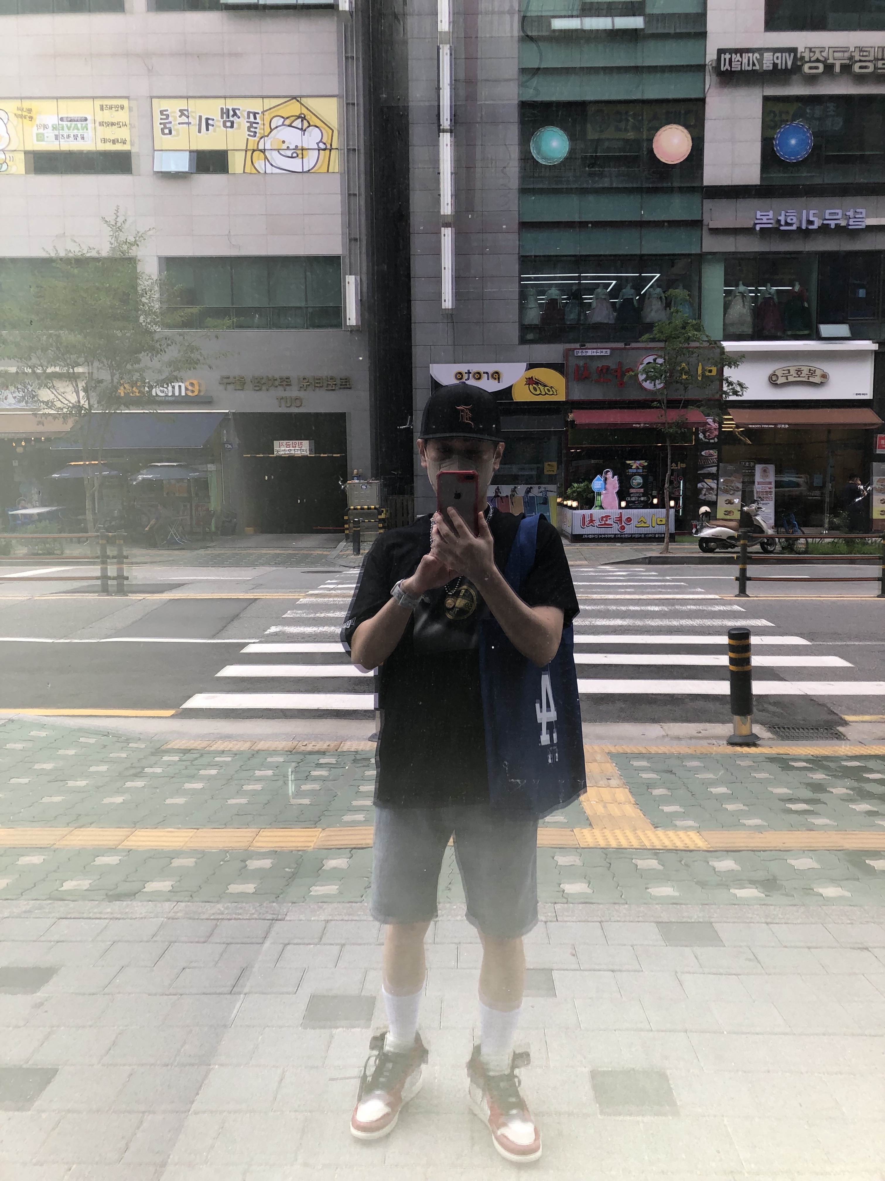 New Era x Fear of God 59FIFTY Arizona Diamondbacks Fitted Cap Black, New Era X Balansa Captable T-Shirt Black 착용 스타일