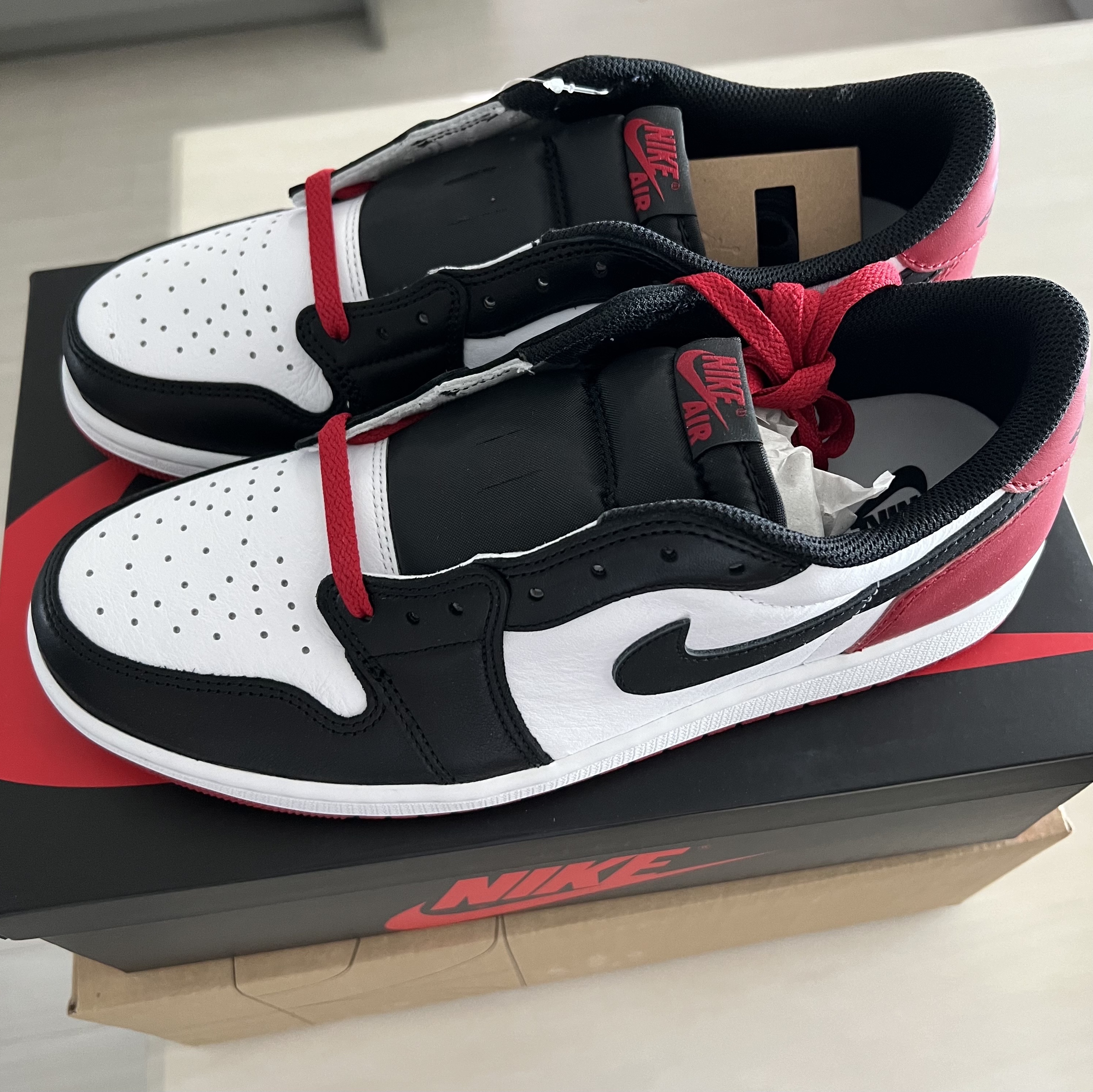 Jordan 1 Retro Low OG Black Toe 착용 스타일