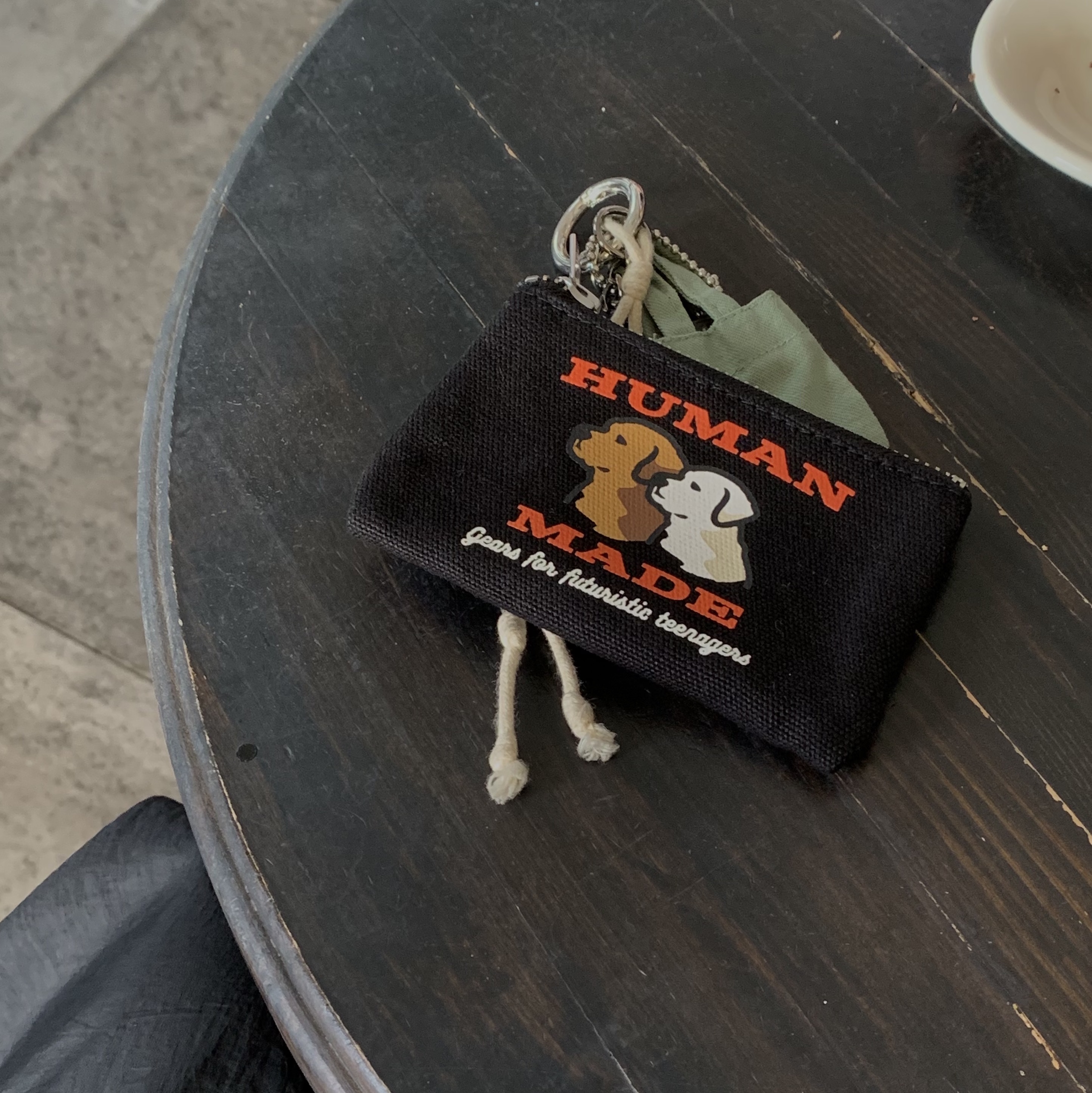Human Made Card Case Black 착용 스타일