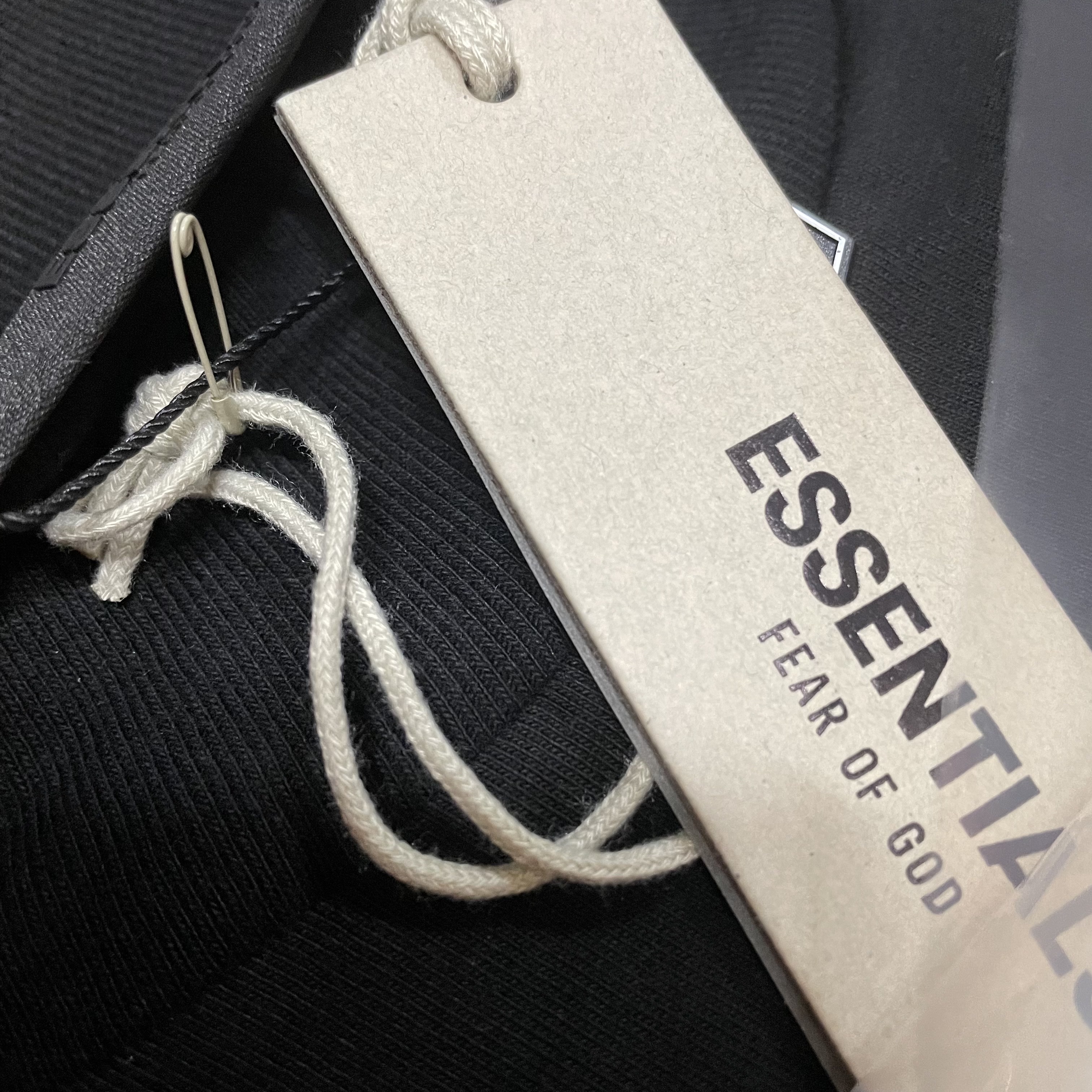 Essentials The Black Collection T-Shirt Black - 23SS 착용 스타일 - 2