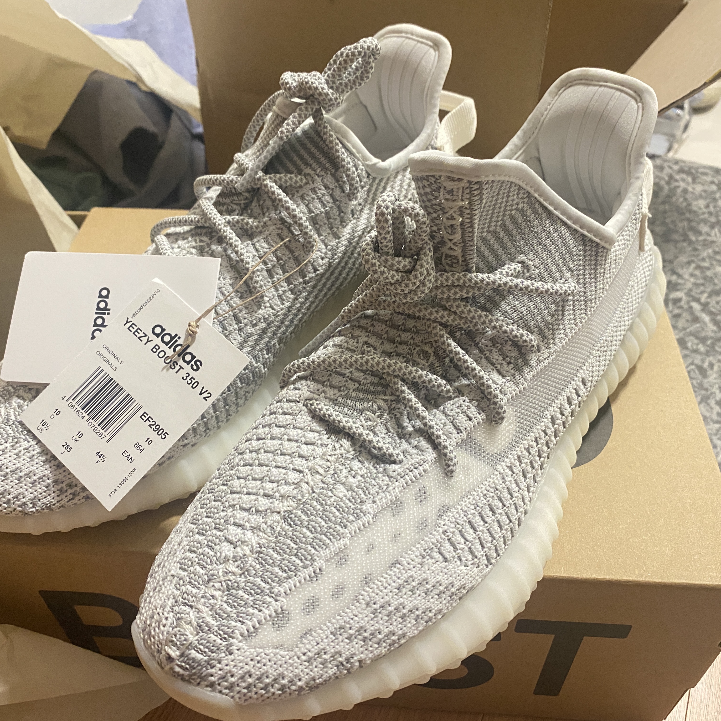 Adidas Yeezy Boost 350 V2 Static 2023 착용 스타일