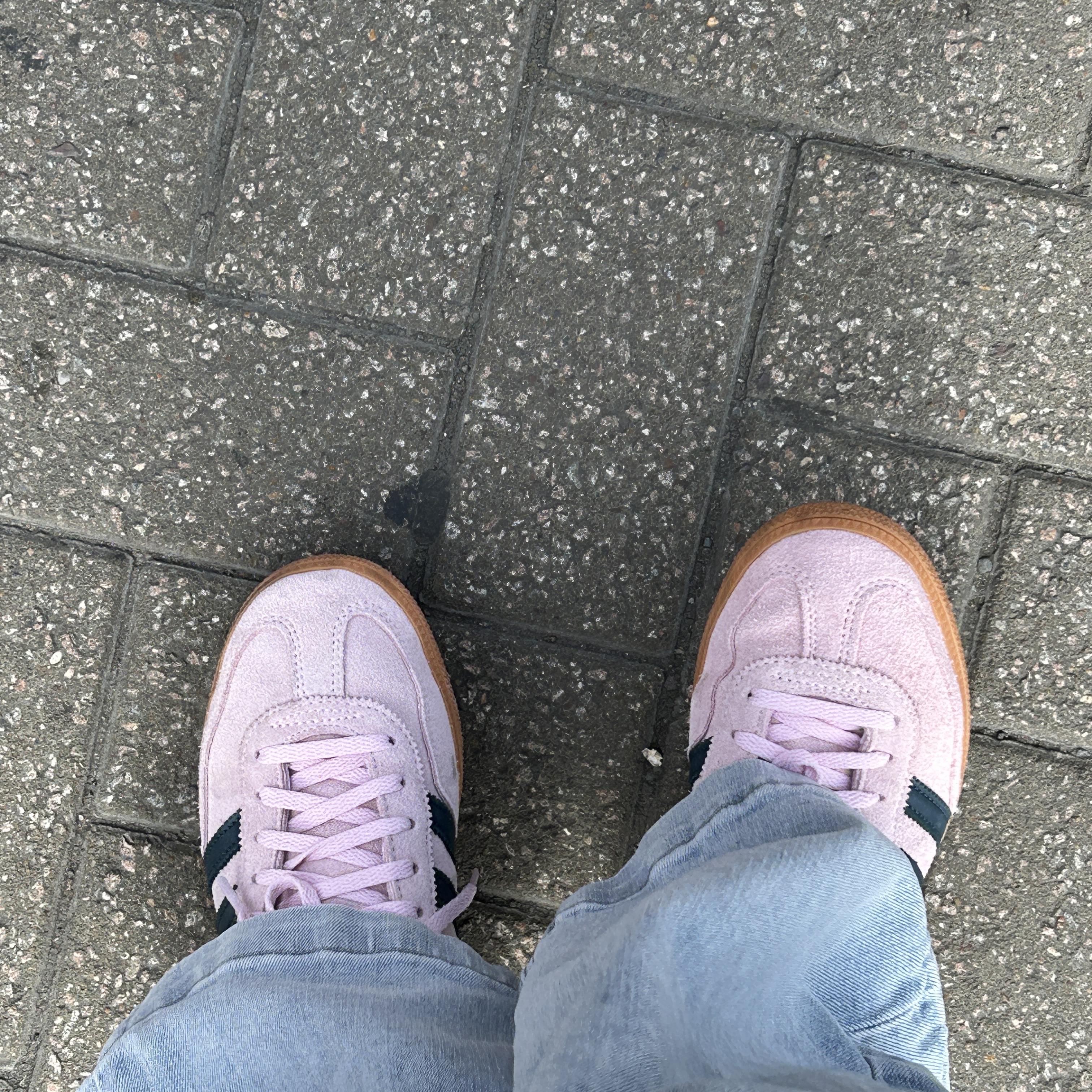 (W) Adidas Spezial Handball Clear Pink 착용 스타일 - 2