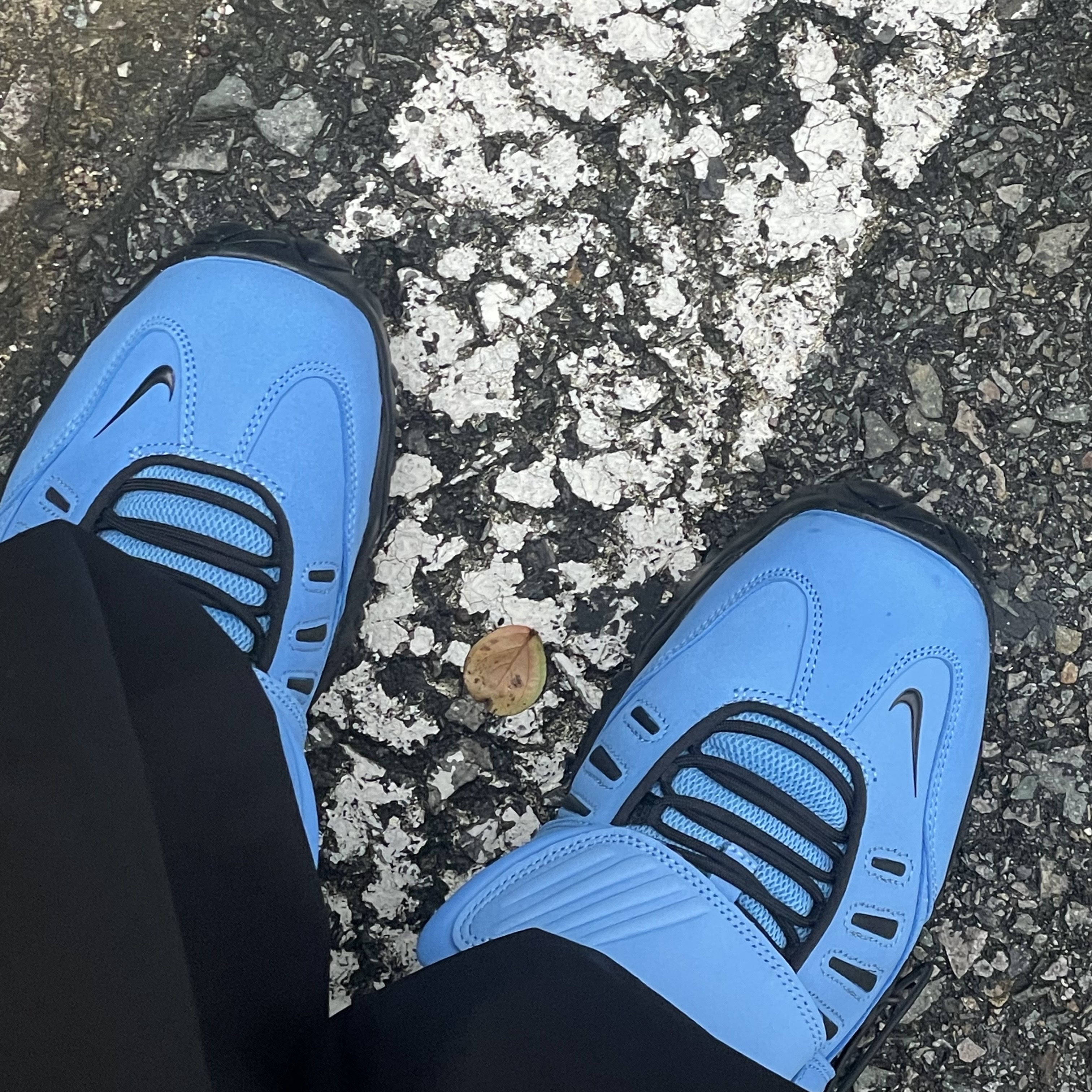 Nike x Ambush Air Adjust Force SP University Blue and Habanero Red 착용 스타일 - 1