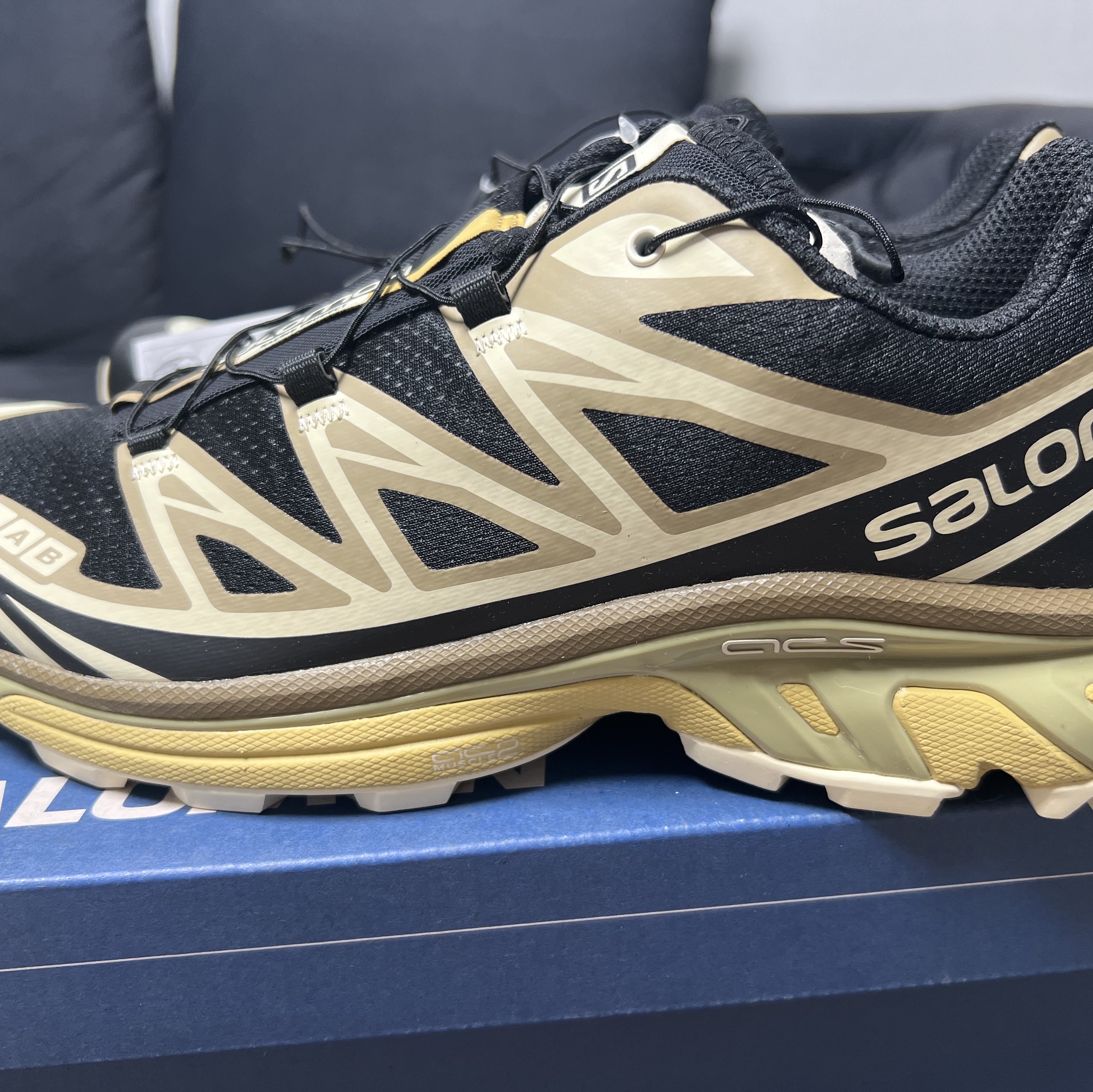 Salomon x END. XT-6 Dark Truffle 착용 스타일 - 2