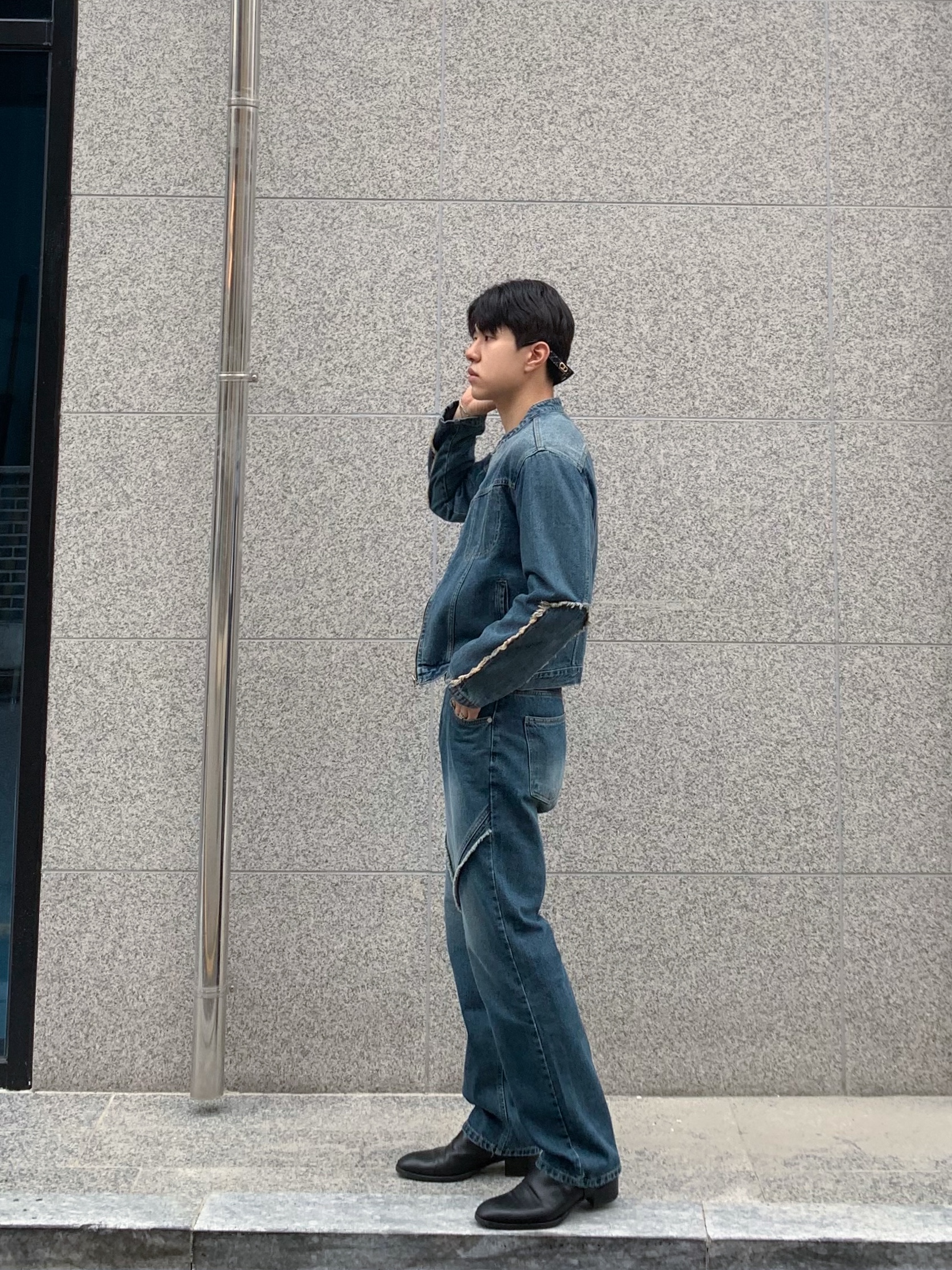 Saint Laurent Wyatt Harness Boots in Smooth Leather Black, Saint Laurent Wyatt Harness Boots in Smooth Leather Black 착용 스타일 - 4
