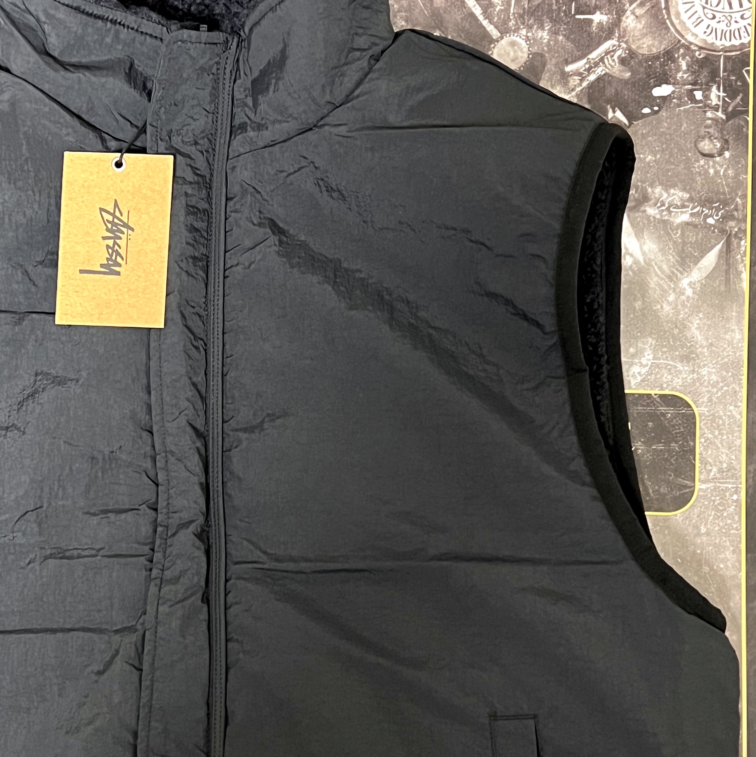 Stussy Sherpa Reversible Vest Black 착용 스타일 - 2