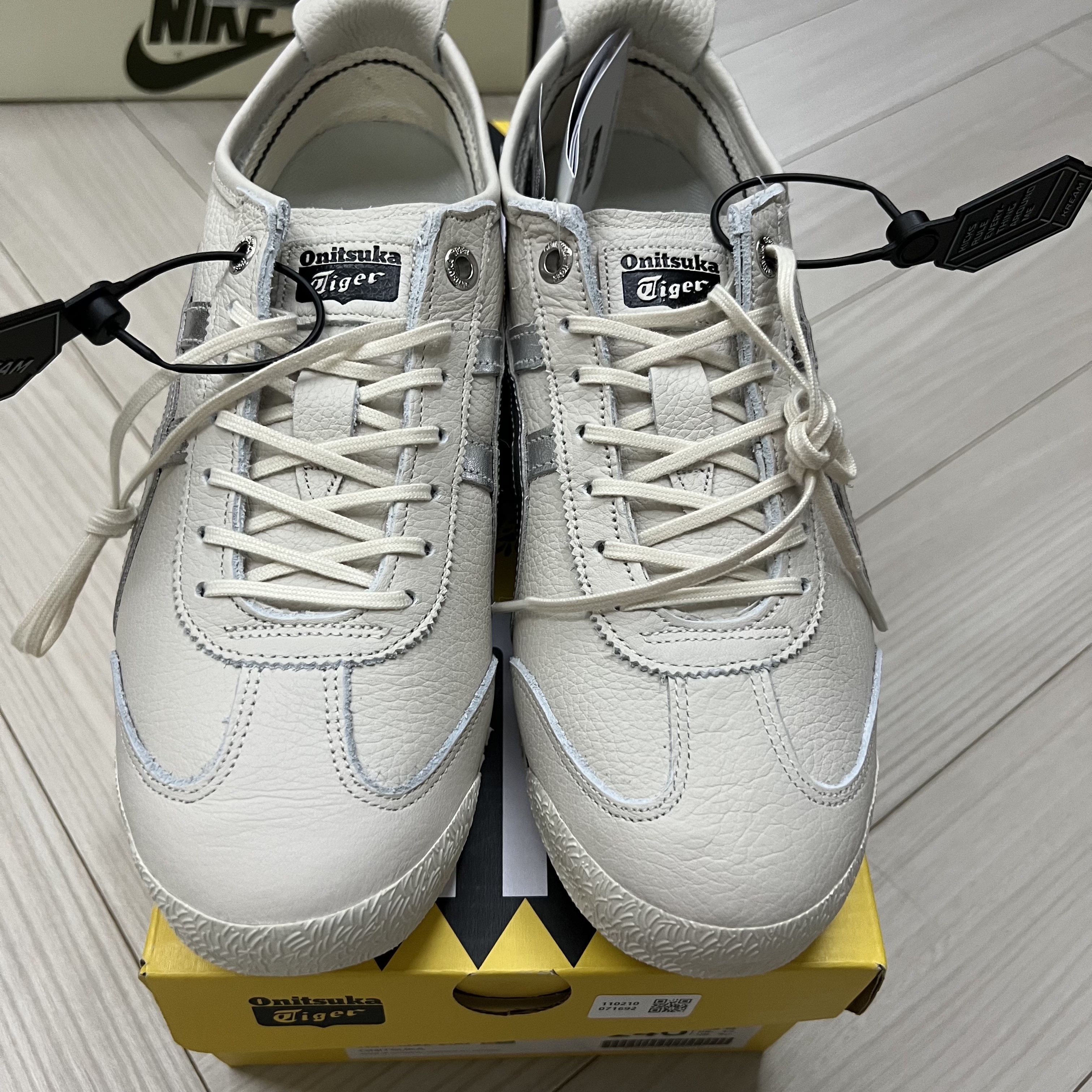 Onitsuka Tiger Mexico 66 SD Birch Silver 착용 스타일 - 4