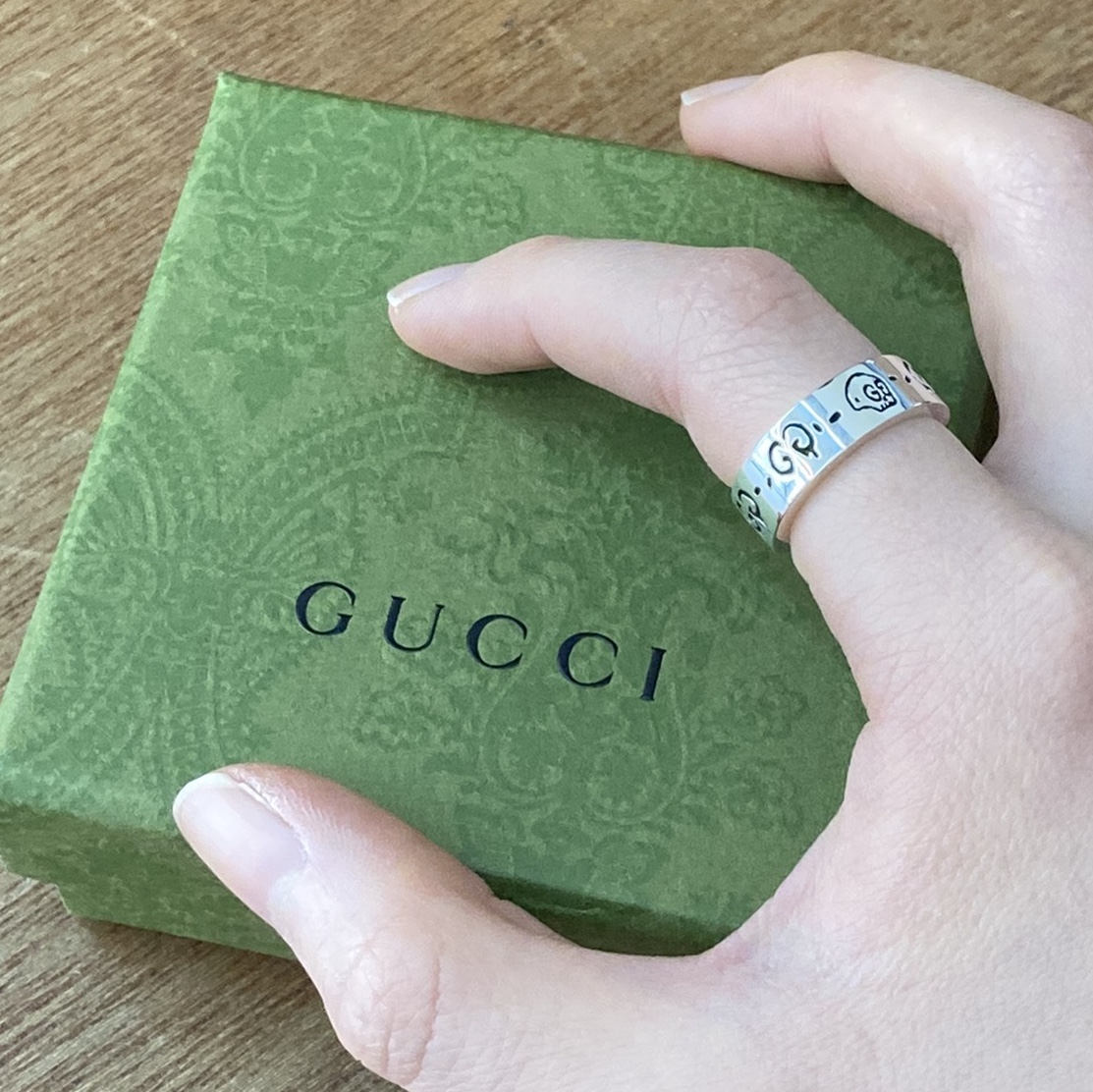 Gucci Ghost Ring Silver 6mm 착용 스타일