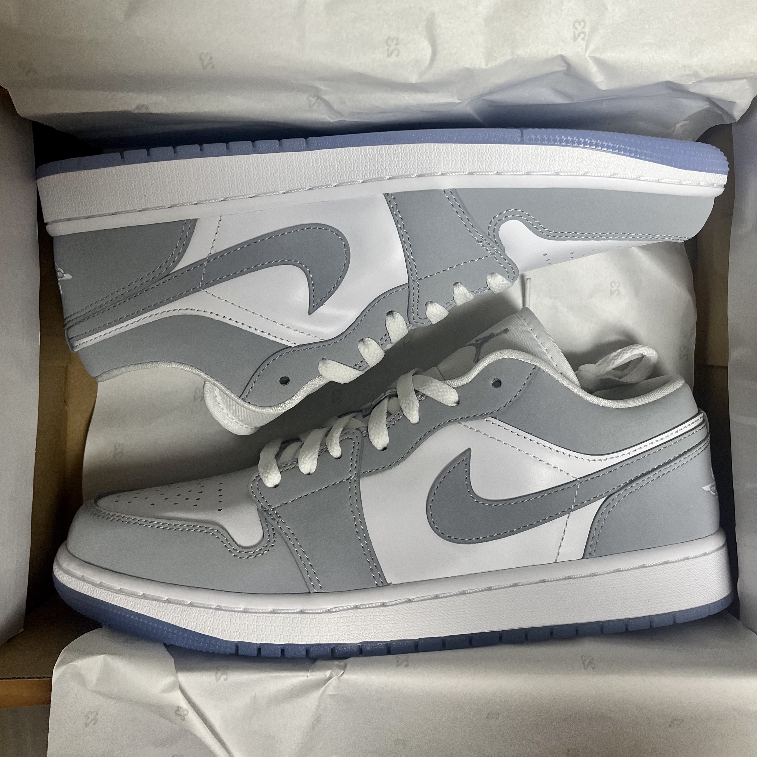 (W) Jordan 1 Low White Wolf Grey 착용 스타일