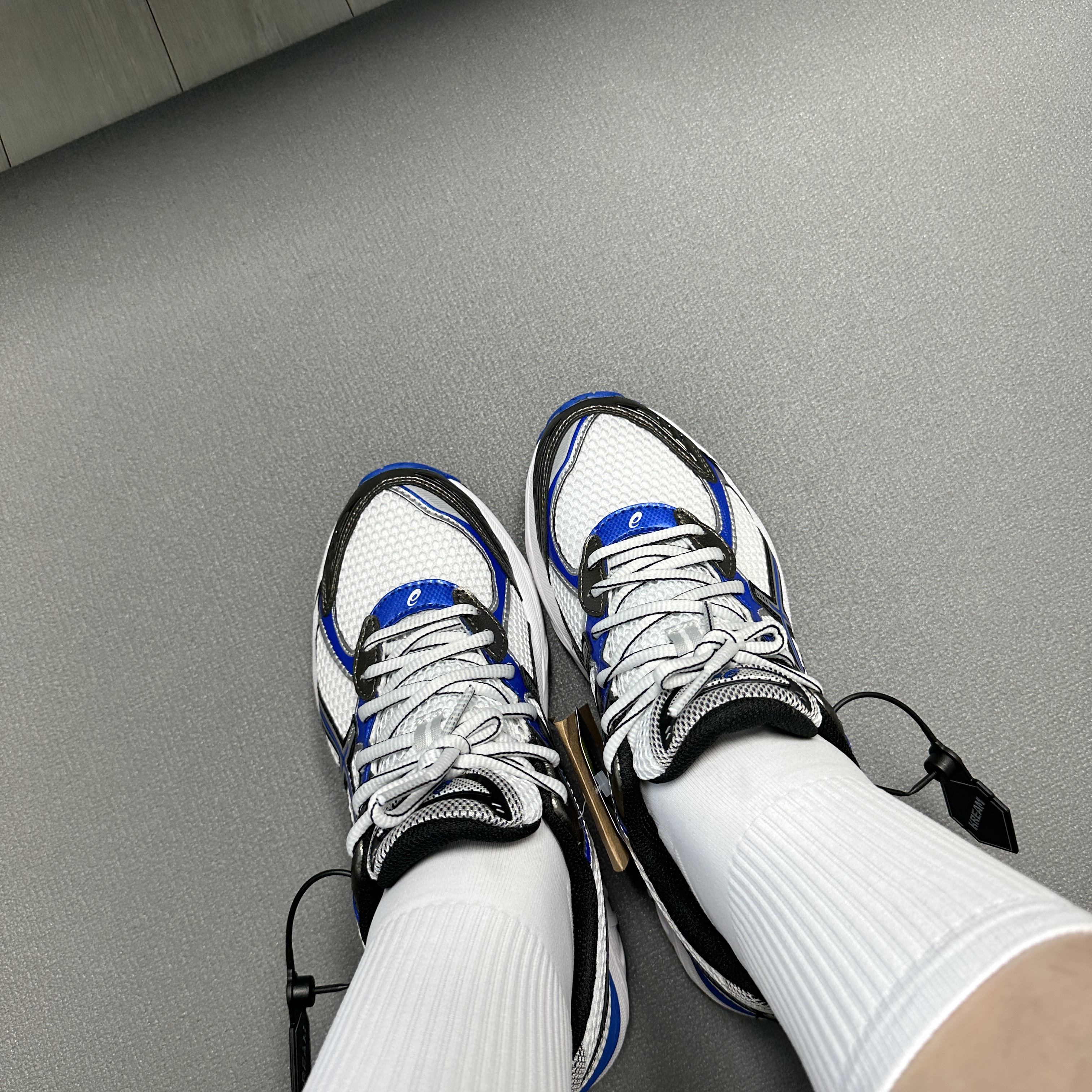 Asics GT-2160 White Illusion Blue 착용 스타일 - 3