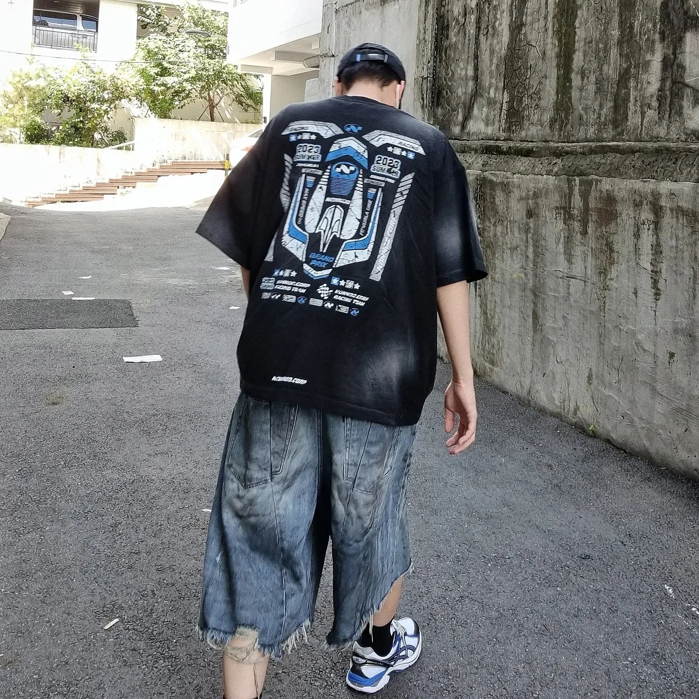 Converse x Ader Error Baseball Cap Black, Project G/R Reworked Bermuda Shorts Blue 착용 스타일 - 3