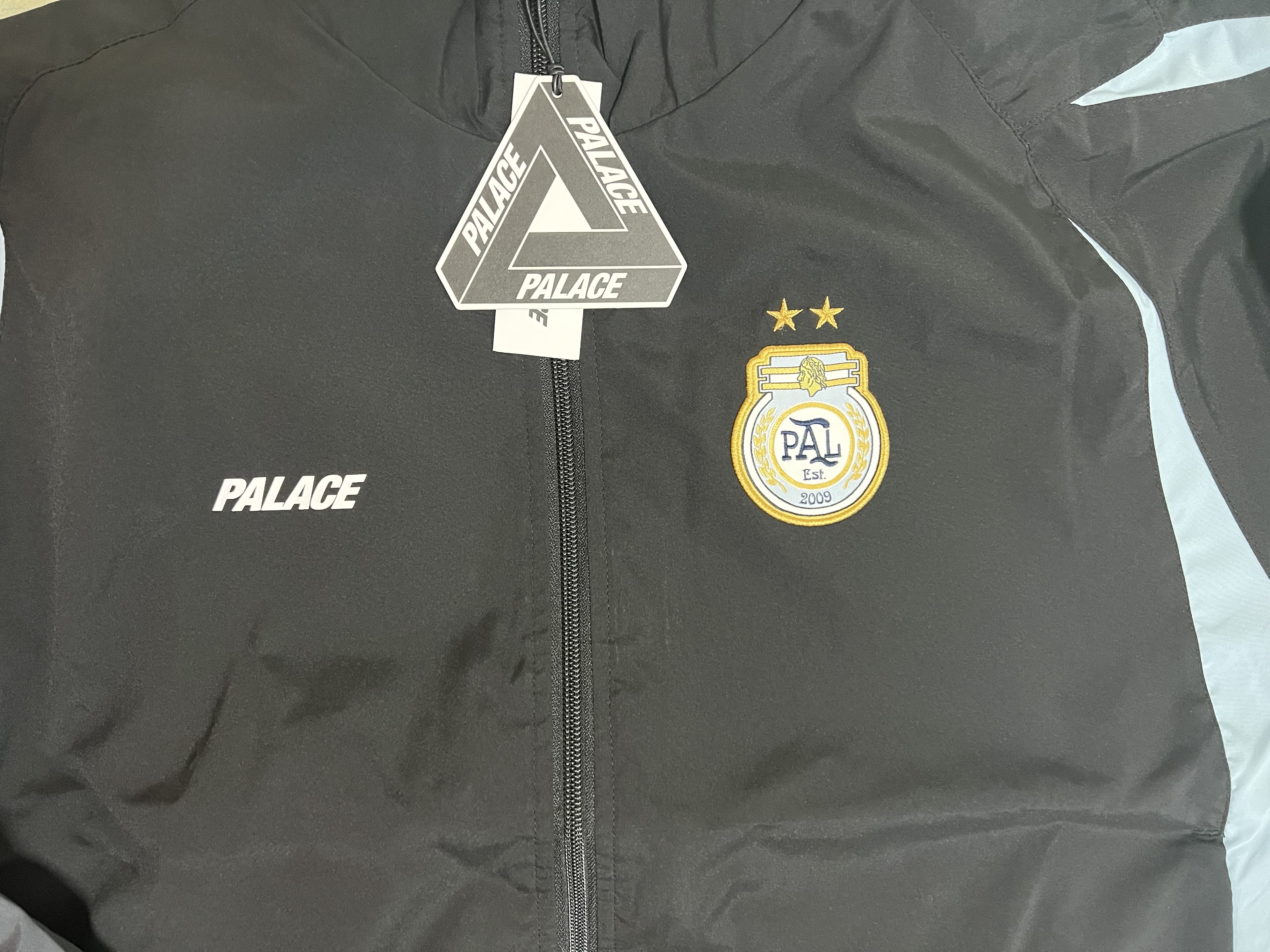 Palace Pro Shell Jacket Black - 23FW 착용 스타일 - 1