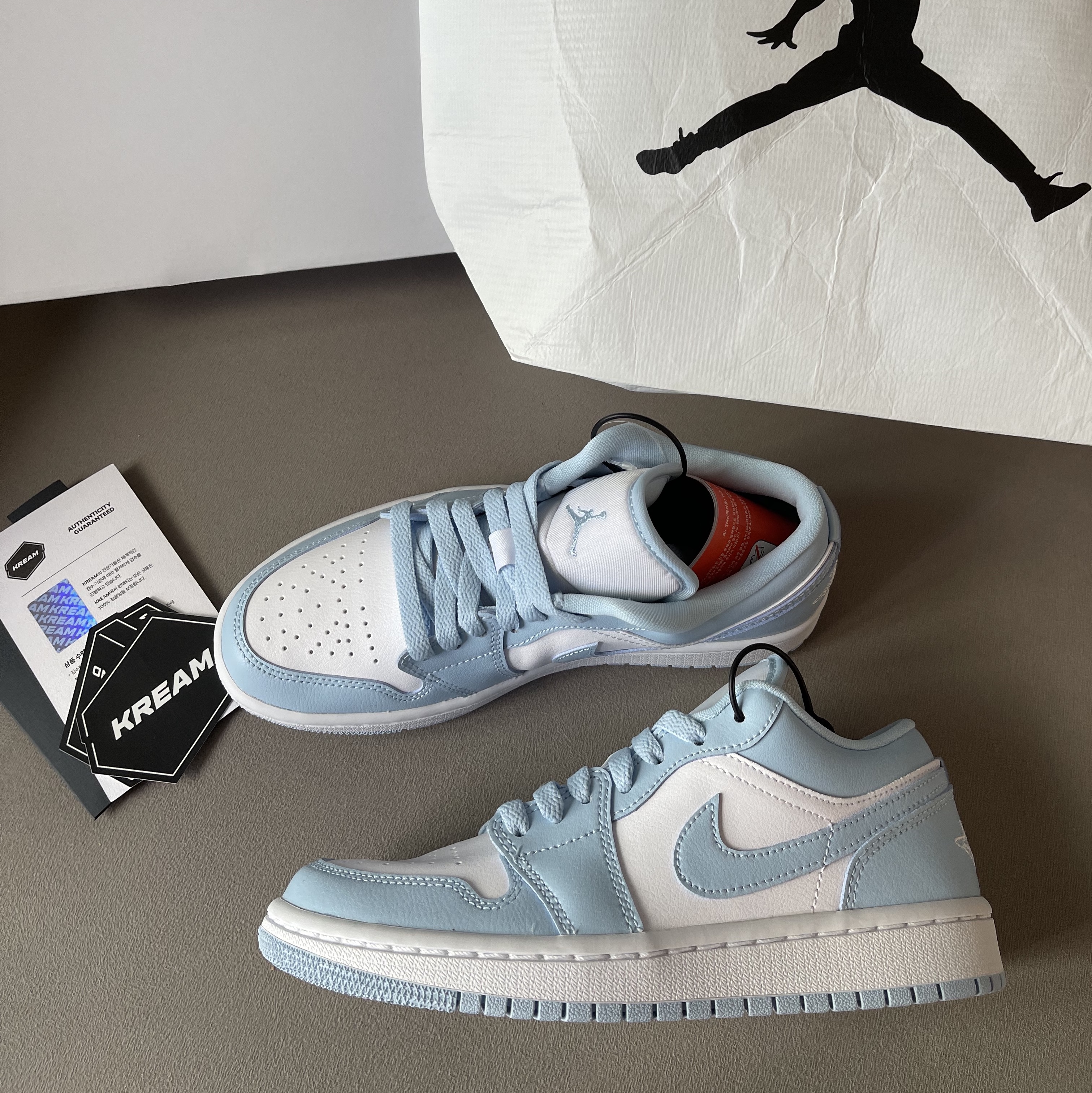 (W) Jordan 1 Low White Ice Blue 착용 스타일 - 5