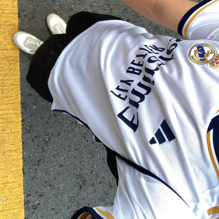 Adidas Real Madrid 2023/24 Home Jersey White - KR Sizing (Non Marking Ver.) 착용 스타일