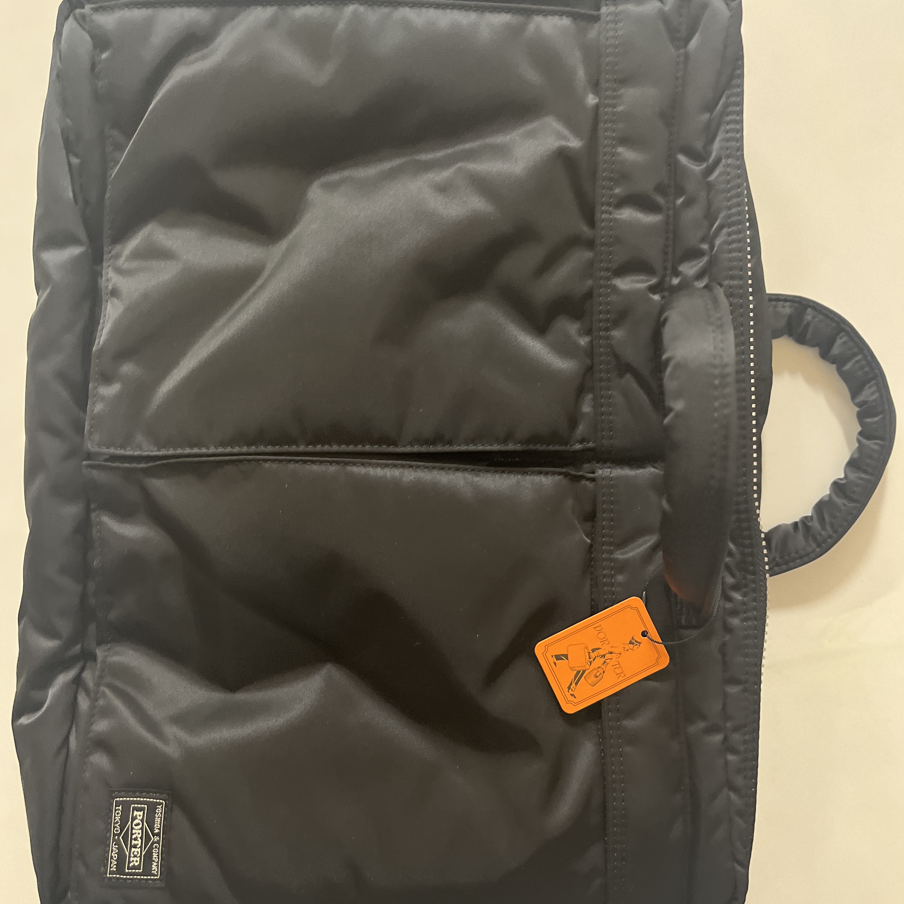 Porter Tanker 2Way Briefcase Black 착용 스타일